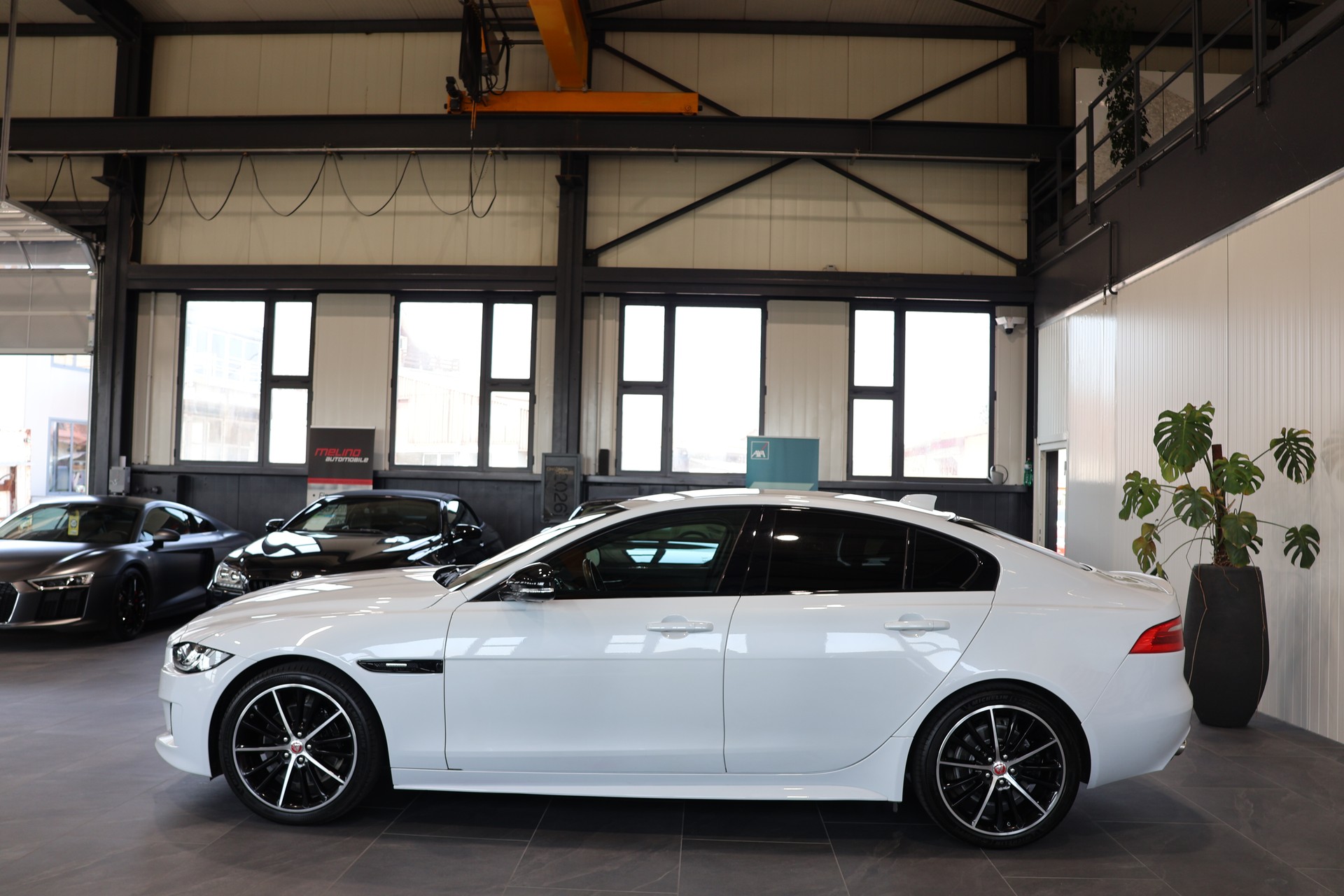 JAGUAR XE 20d Landmark AWD Automat-image-4