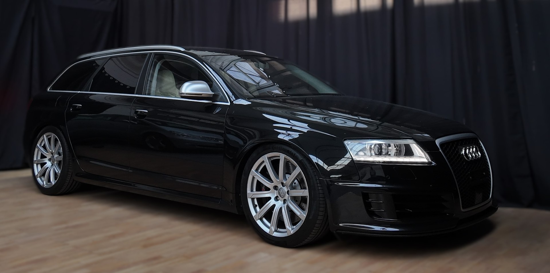 AUDI RS6 Avant 5.0 TFSI V10 quattro tiptronic