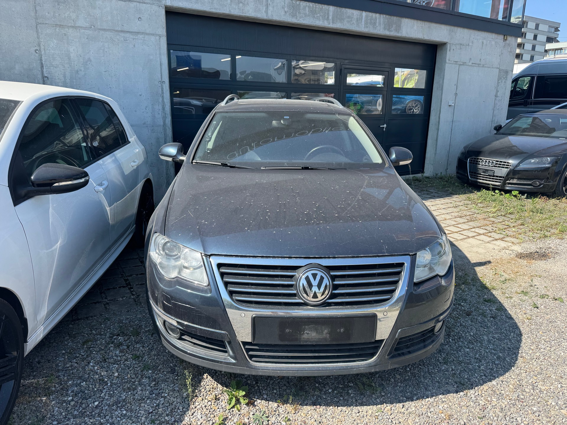 VW Passat Variant 3.2 V6 FSI Highline 4Motion-showroom-element-1