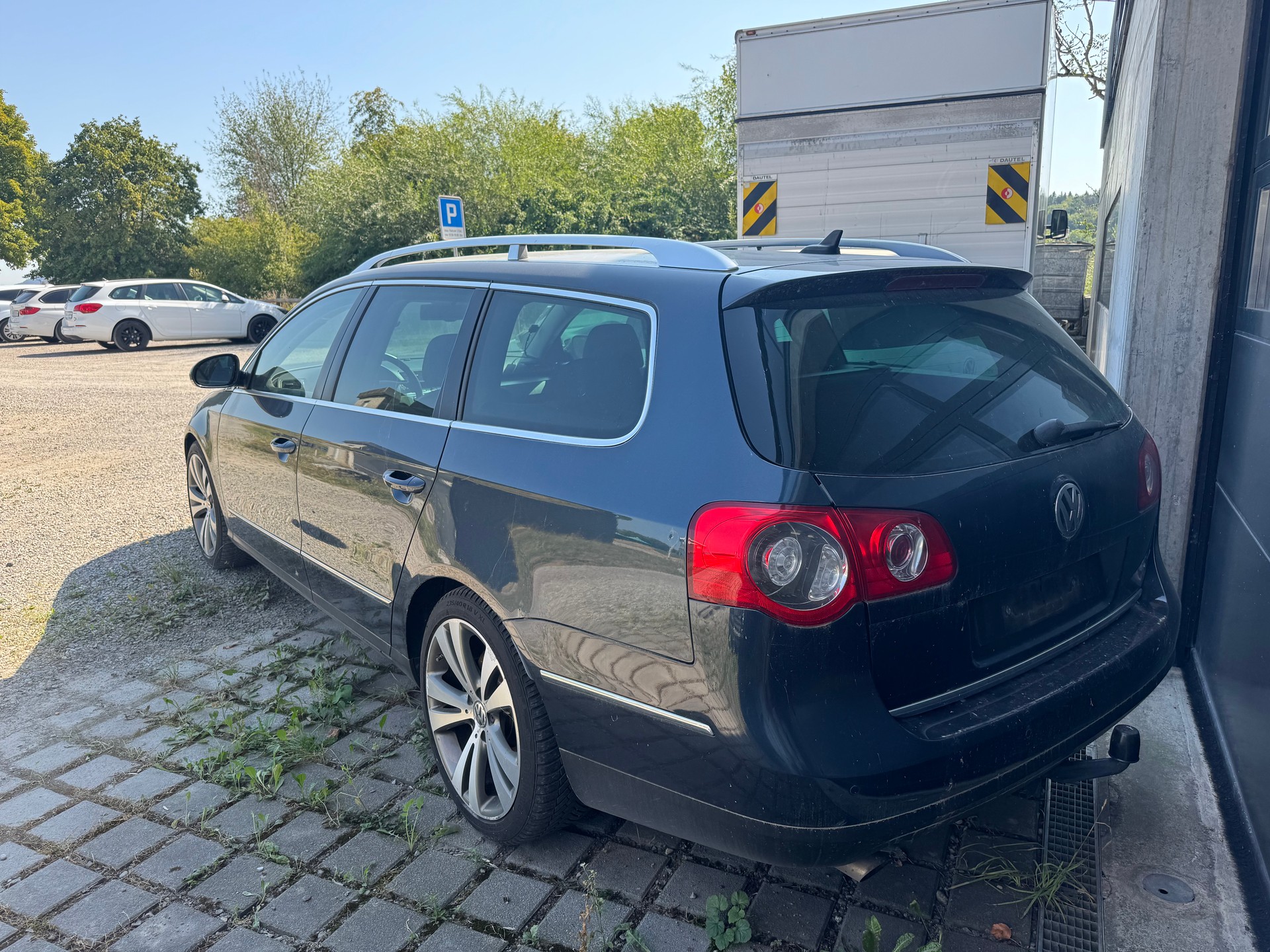 VW Passat Variant 3.2 V6 FSI Highline 4Motion-showroom-element-3