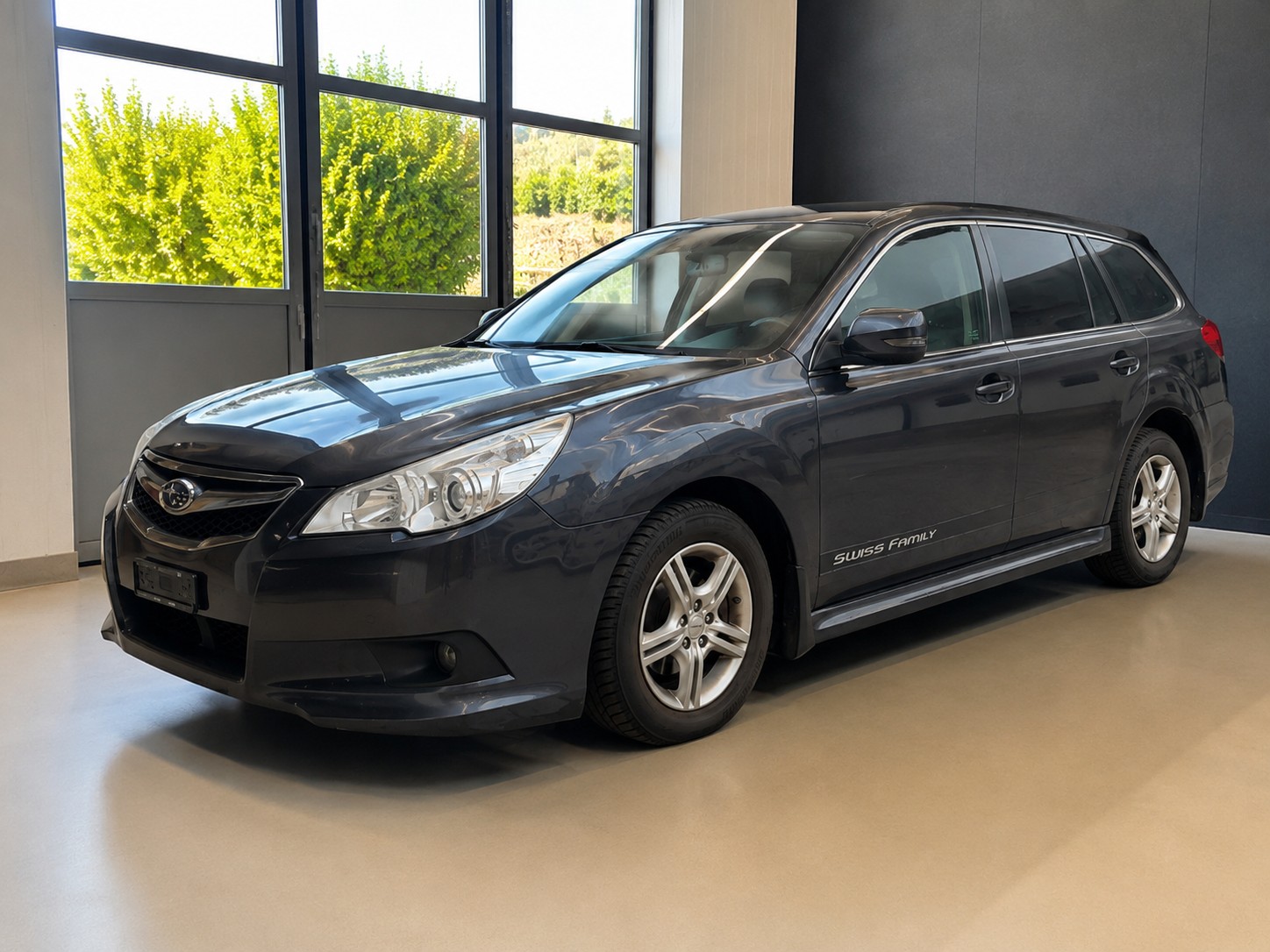 SUBARU Legacy 2.0i Swiss AWD Lineartronic