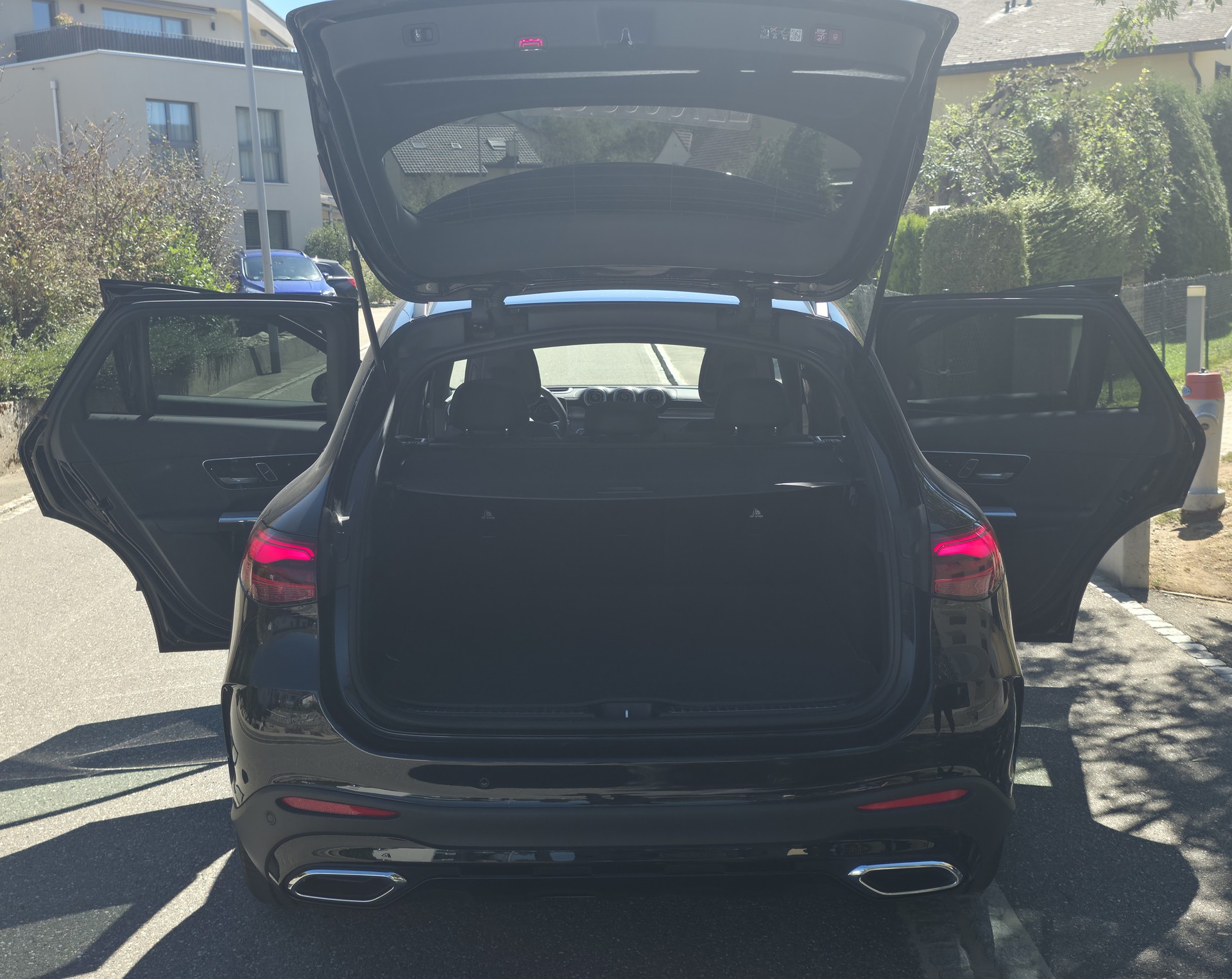 MERCEDES-BENZ GLC 220 d AMG Line 4matic-image-9