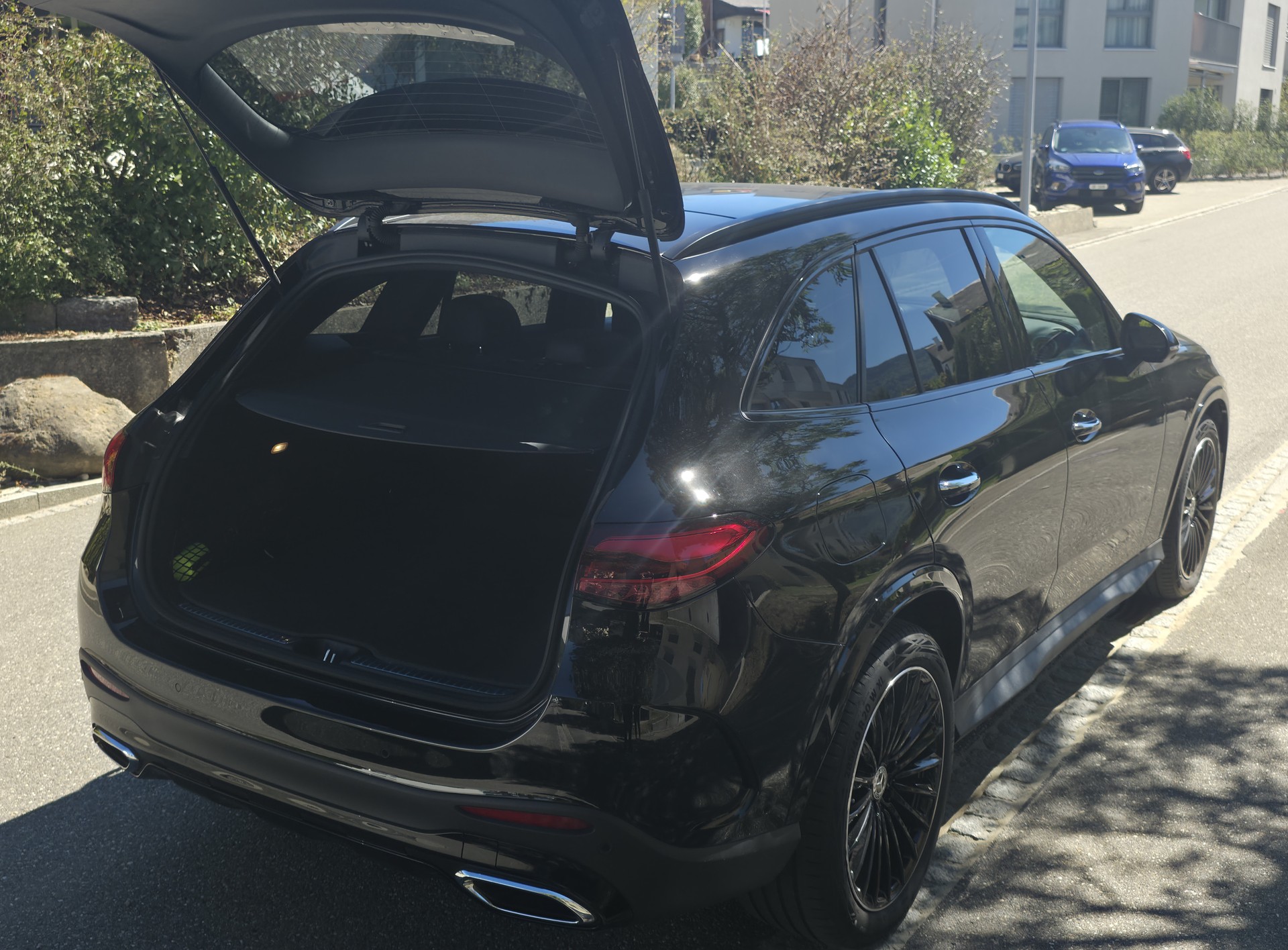 MERCEDES-BENZ GLC 220 d AMG Line 4matic-image-7