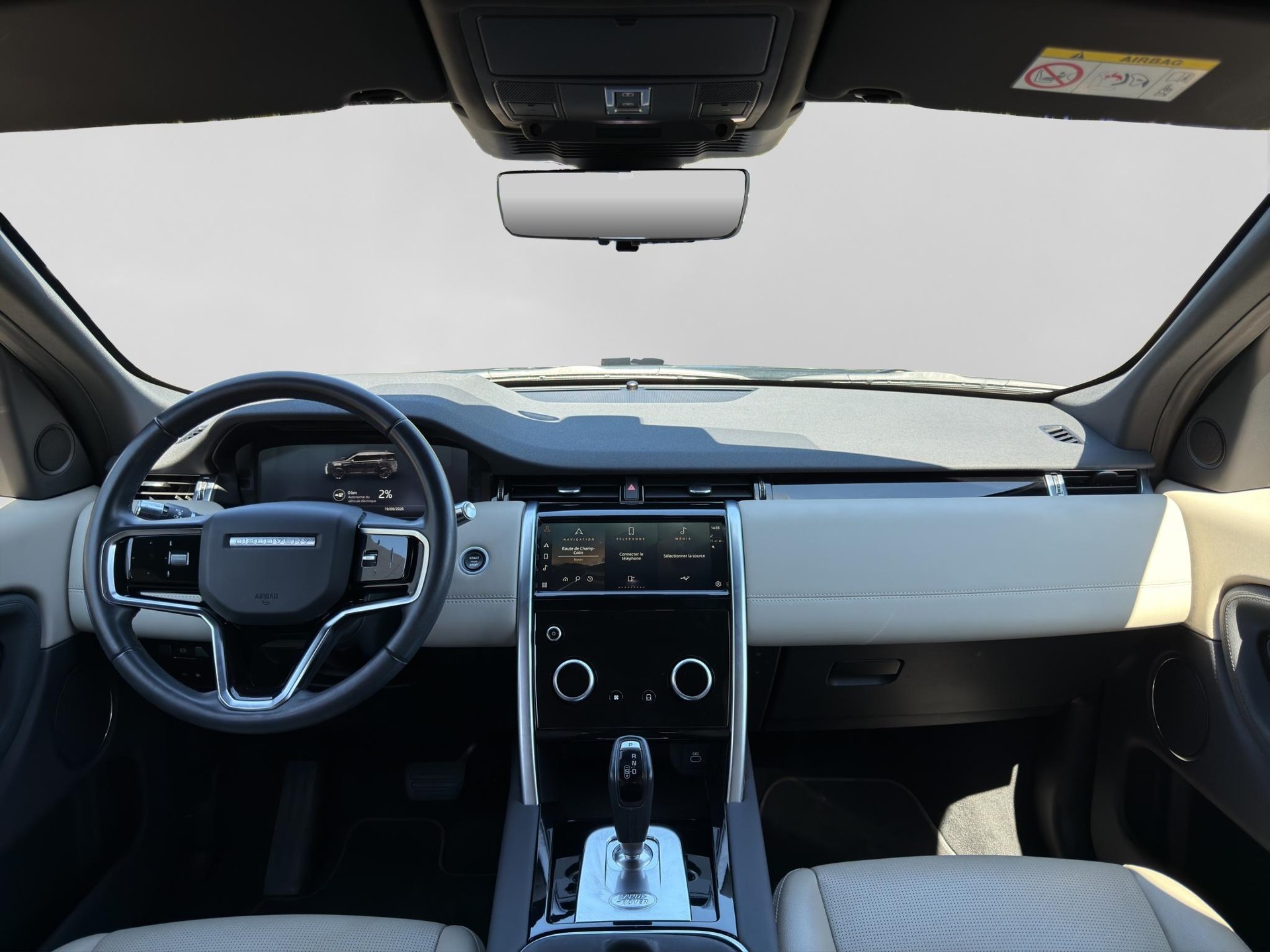 LAND ROVER Discovery Sport 1.5 T 300e SE-showroom-element-3