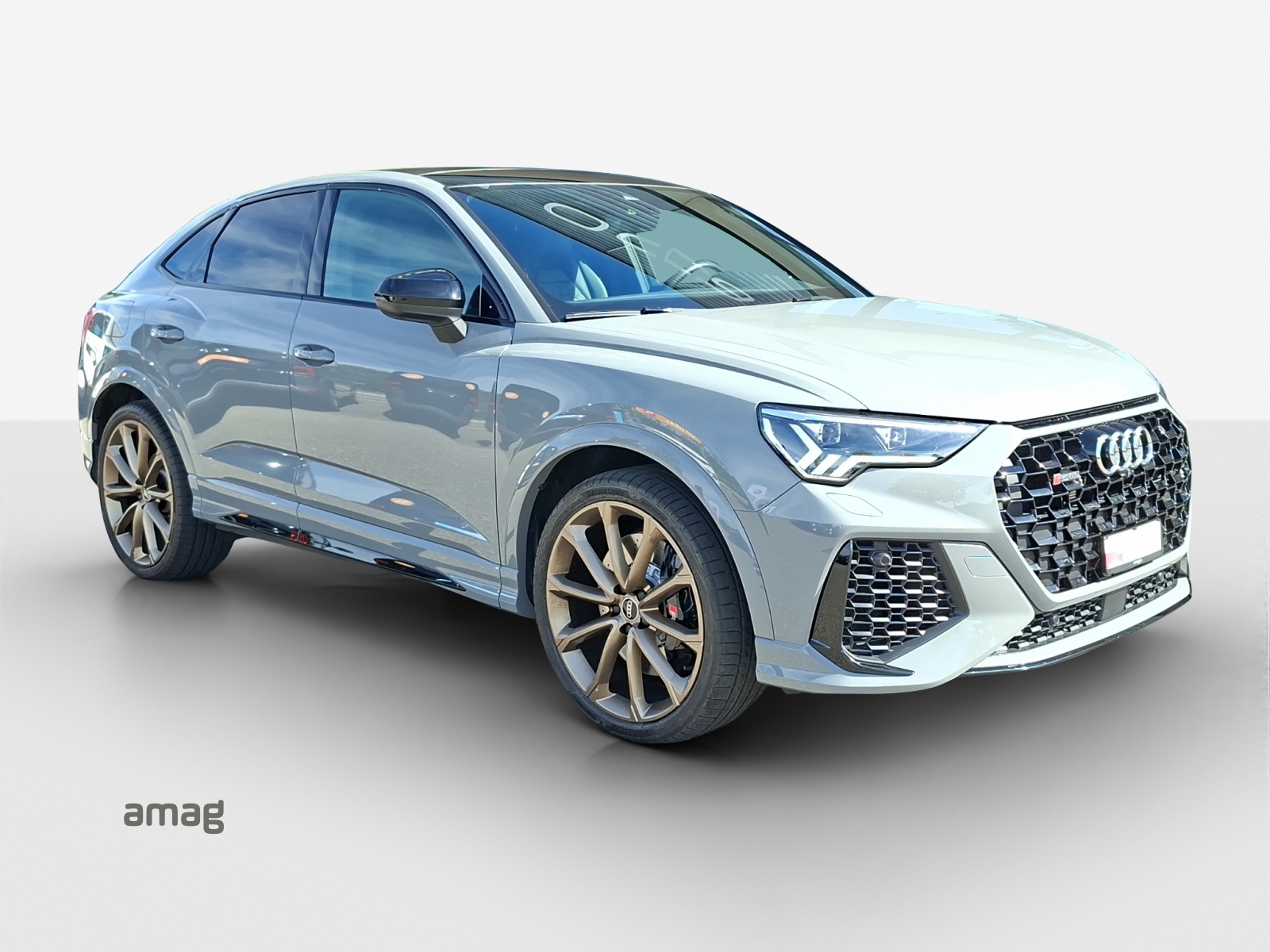 AUDI RS Q3 Sportback quattro S tronic-image-5
