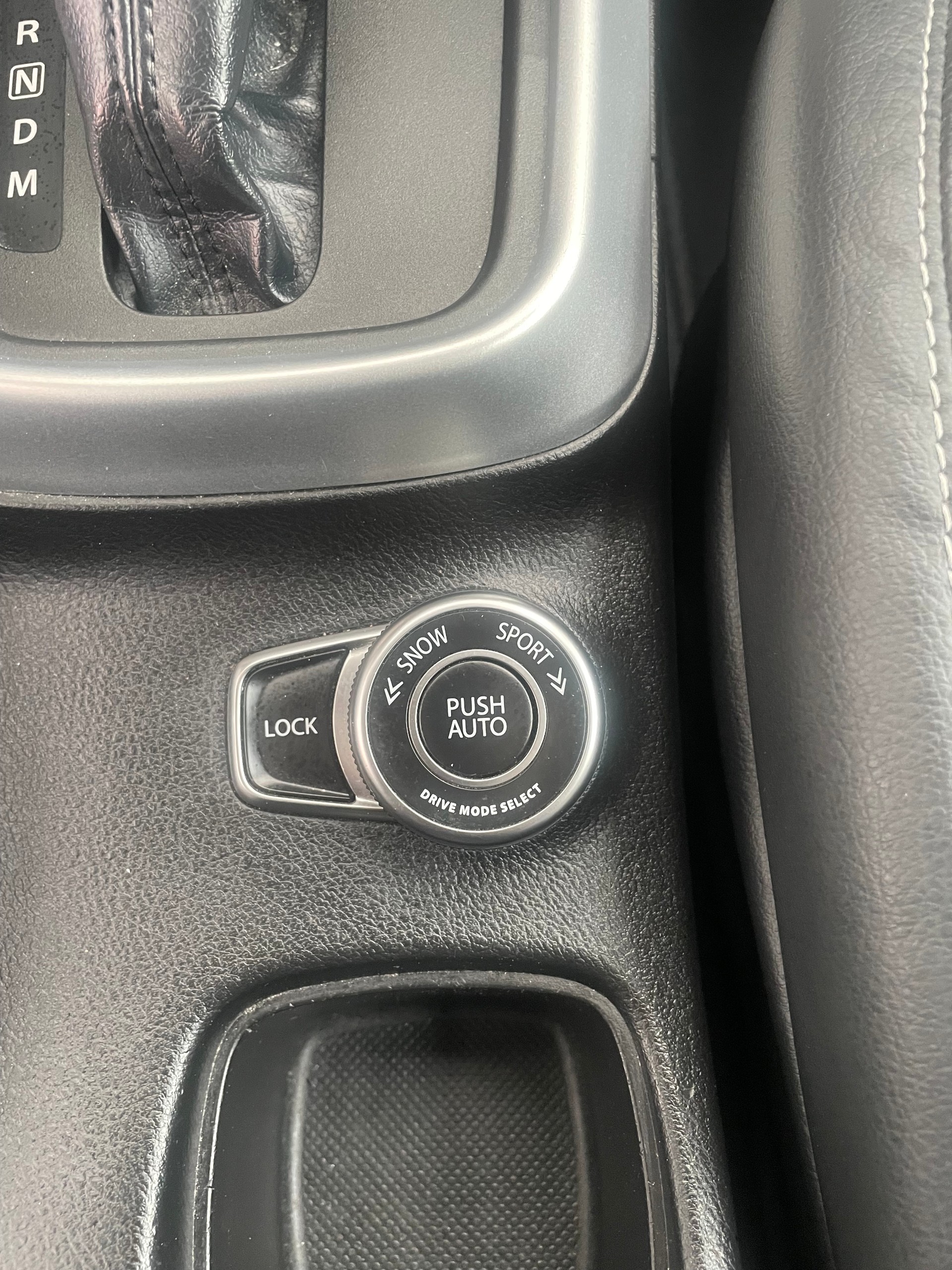 SUZUKI SX4 S-Cross 1.6 16V Compact Top 4WD CVT7-image-14