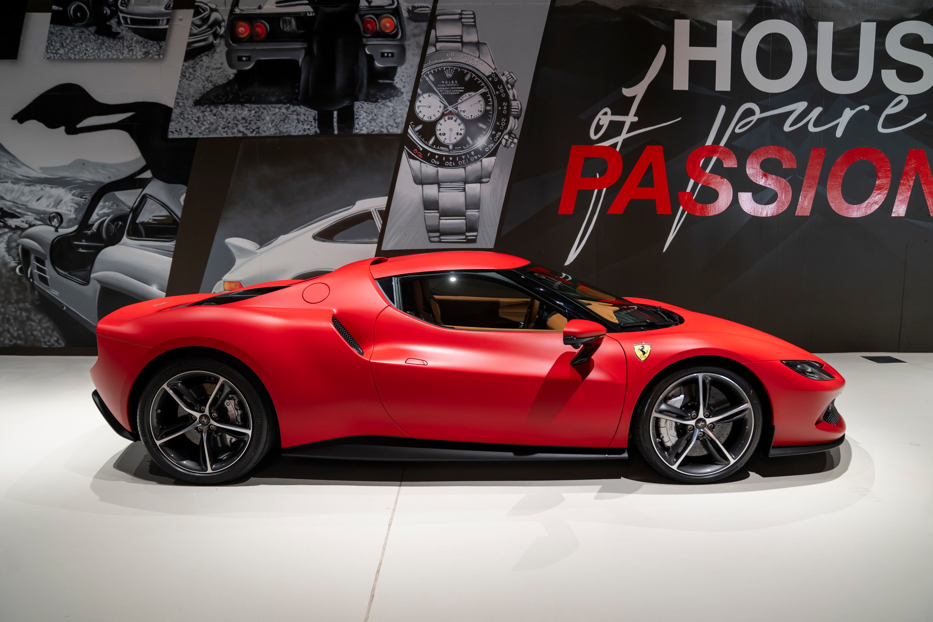 FERRARI 296 GTB-showroom-element-2