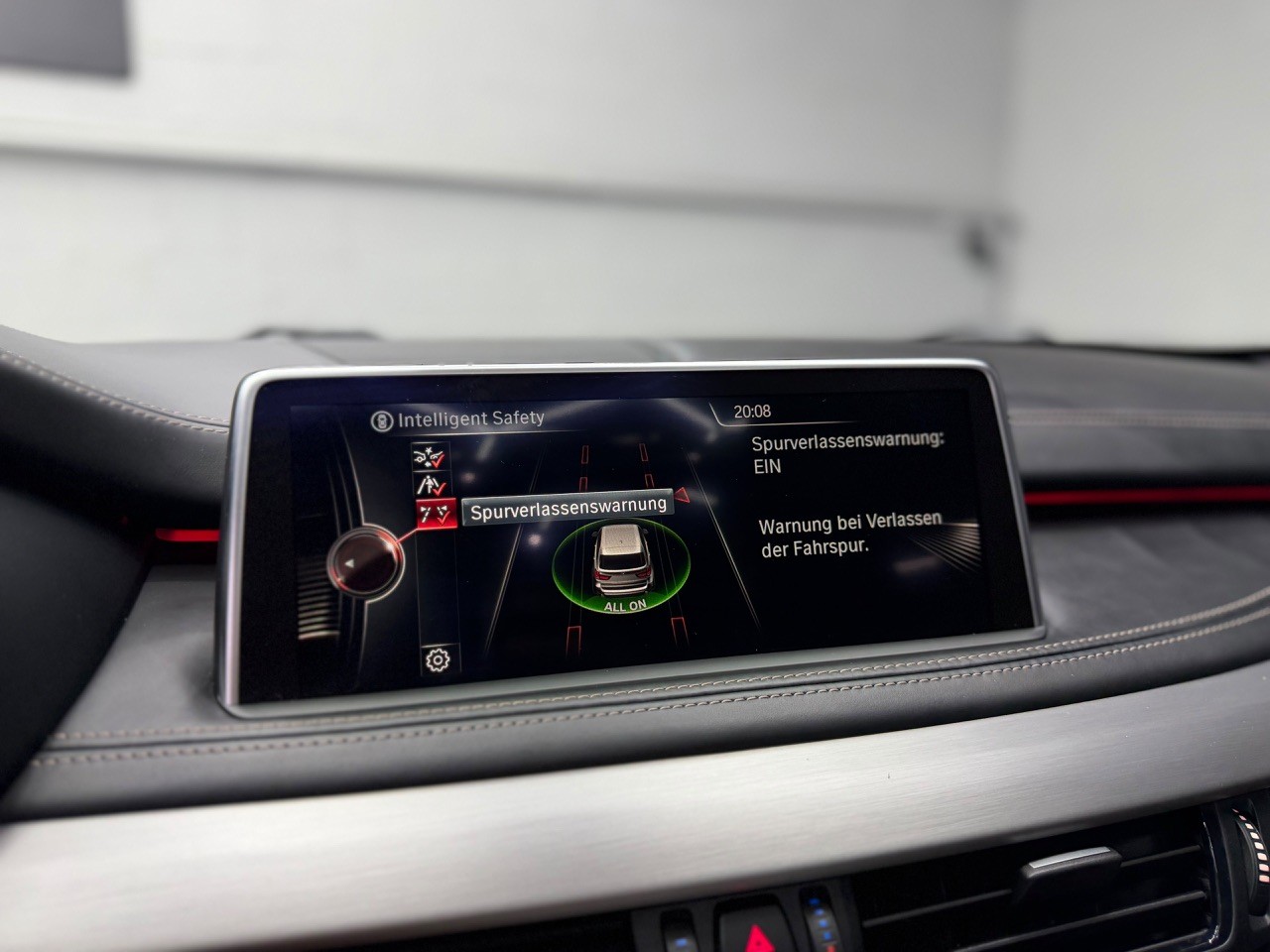 BMW X5 xDrive M50d Steptronic M-Paket | Panorama Dach | Harman/Kardon | Head-Up | 360° Kamera-image-31