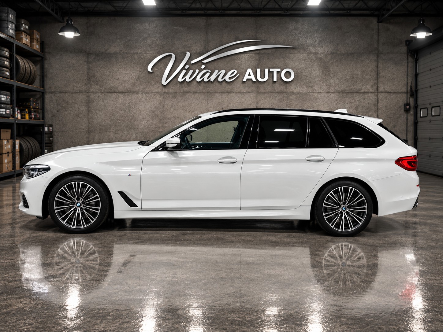 BMW 520d xDrive Touring Sport Line Steptronic-showroom-element-3