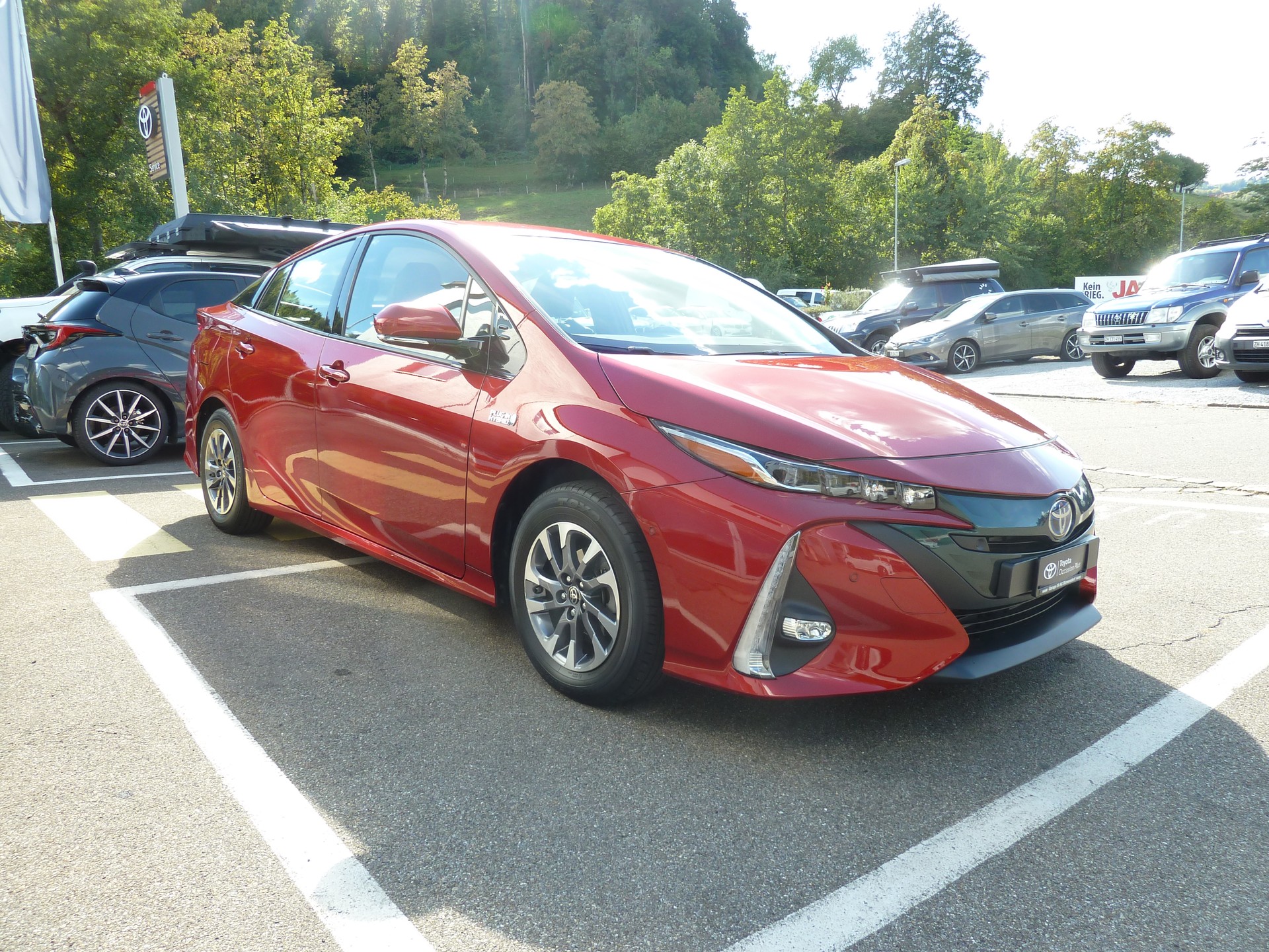 TOYOTA Prius 1.8 VVT-i Plug-in Hybrid Premium-showroom-element-3