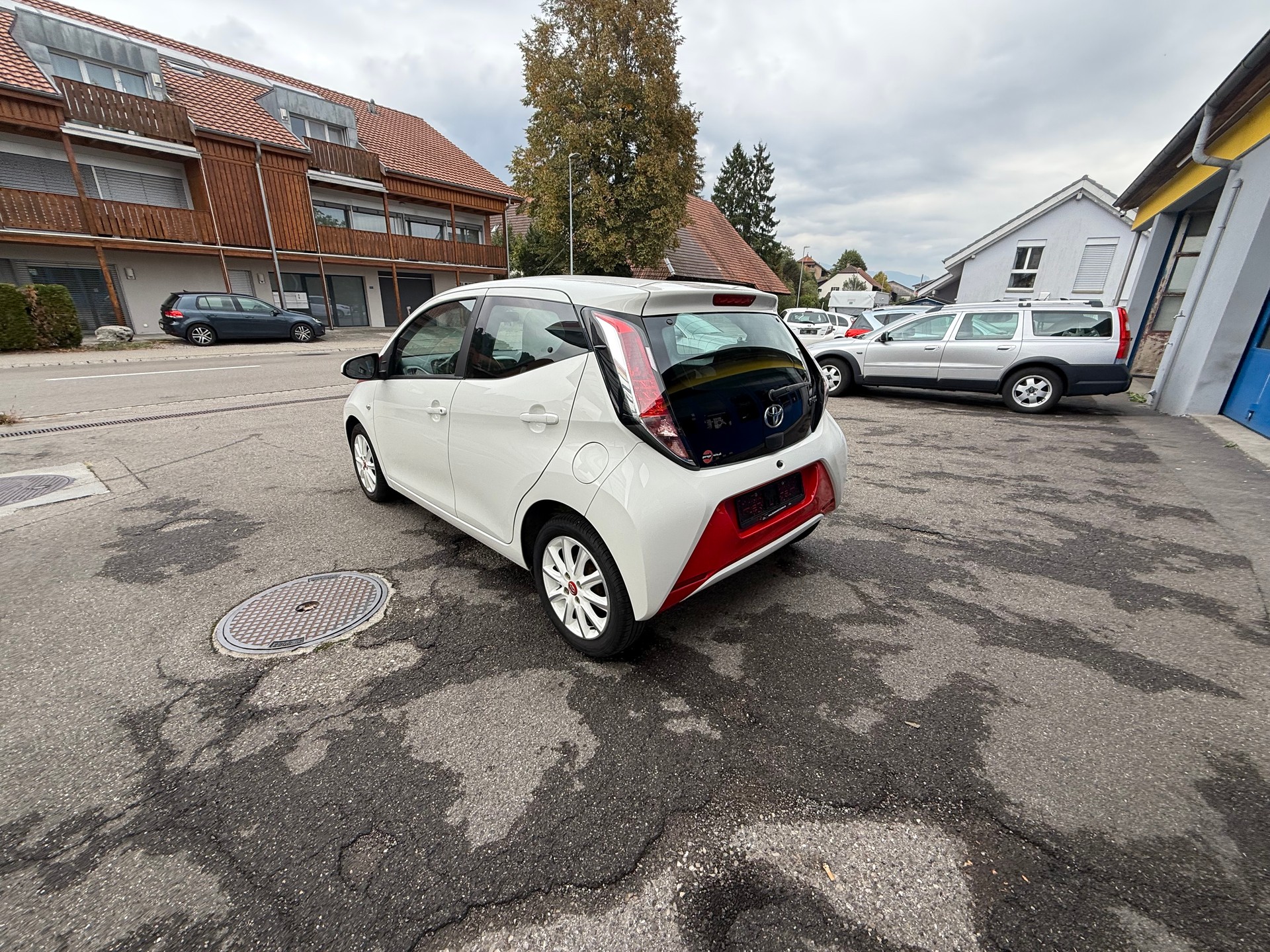 TOYOTA Aygo 1.0 VVT-i x-pure-image-4