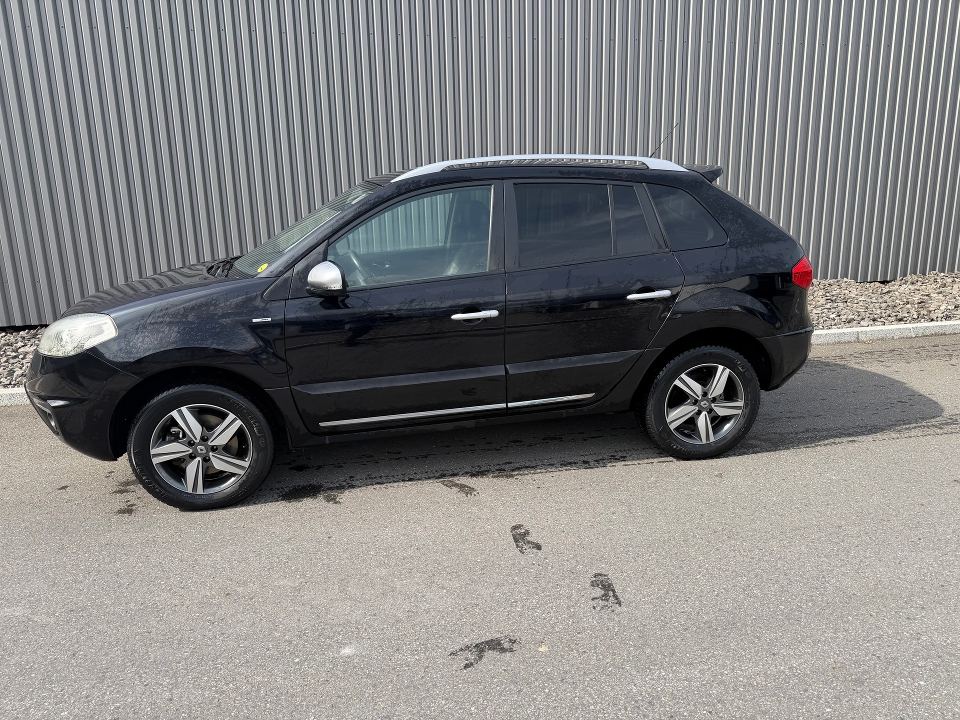 RENAULT Koleos 2.0 dCi Exception 4x4 Automatic-showroom-element-3