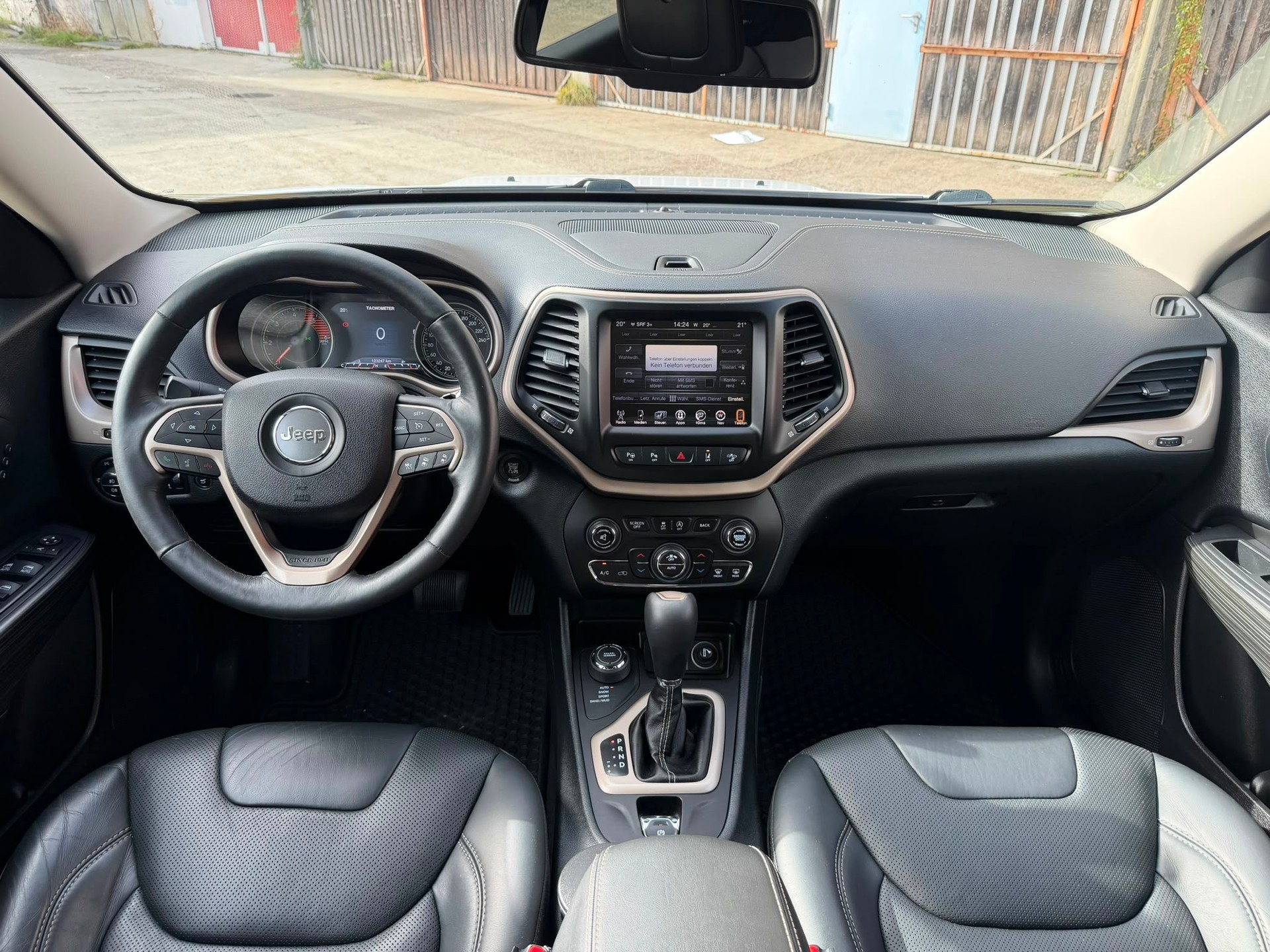 JEEP Cherokee 2.2TD Limited AWD 9ATX-image-9