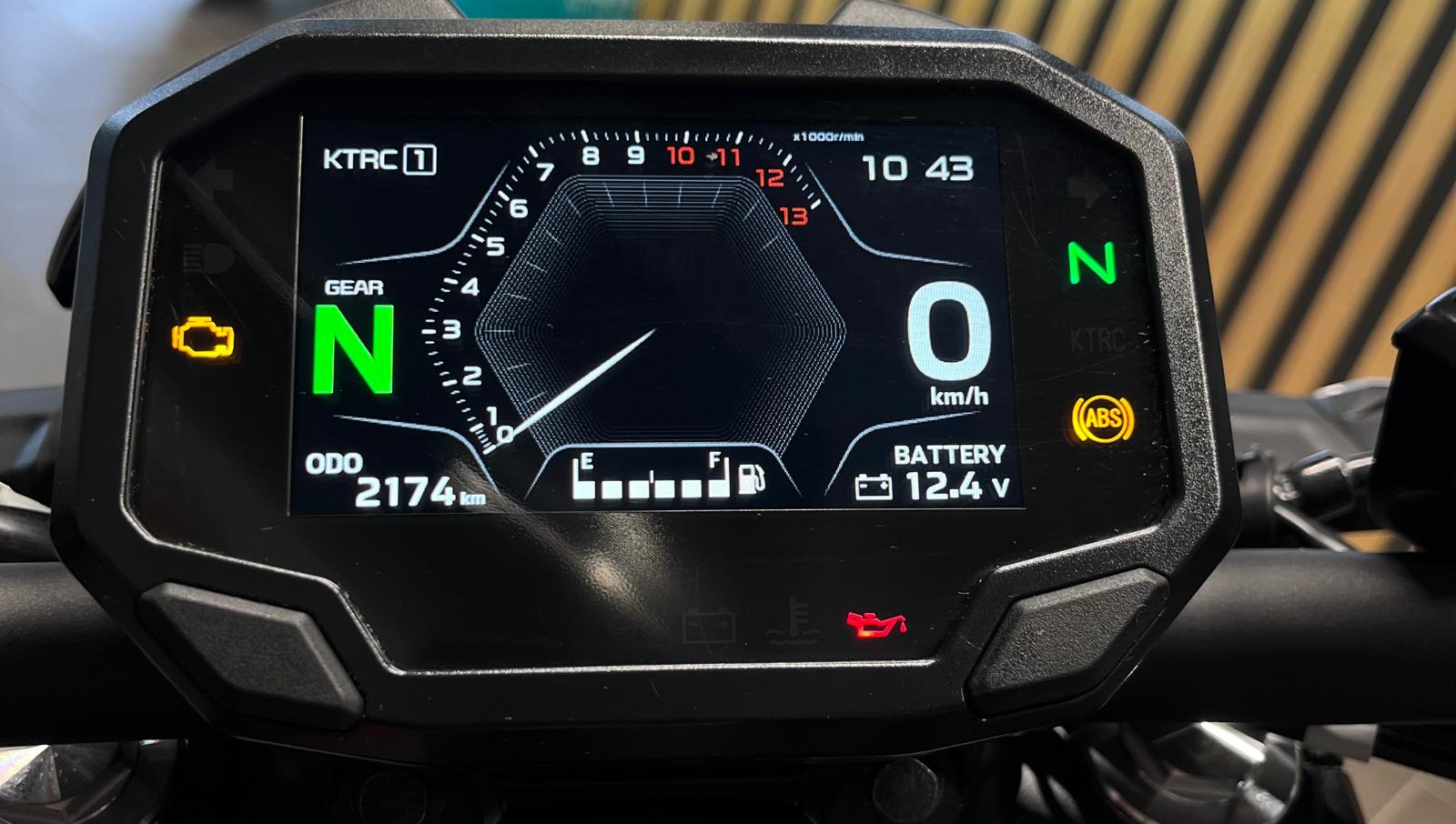KAWASAKI Z 650 S (35kW)-image-3