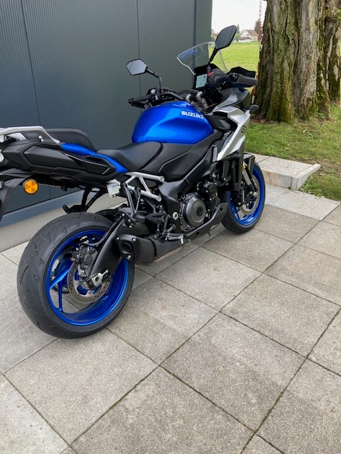 SUZUKI GSX-S 1000 GX-image-1