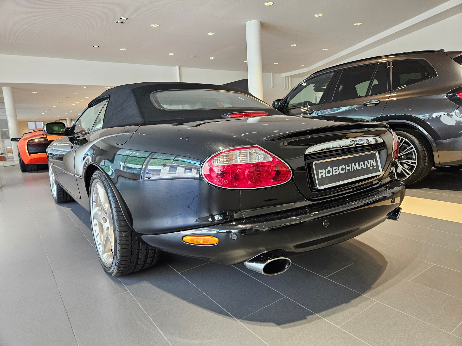 JAGUAR XKR S/C Convertible-image-14