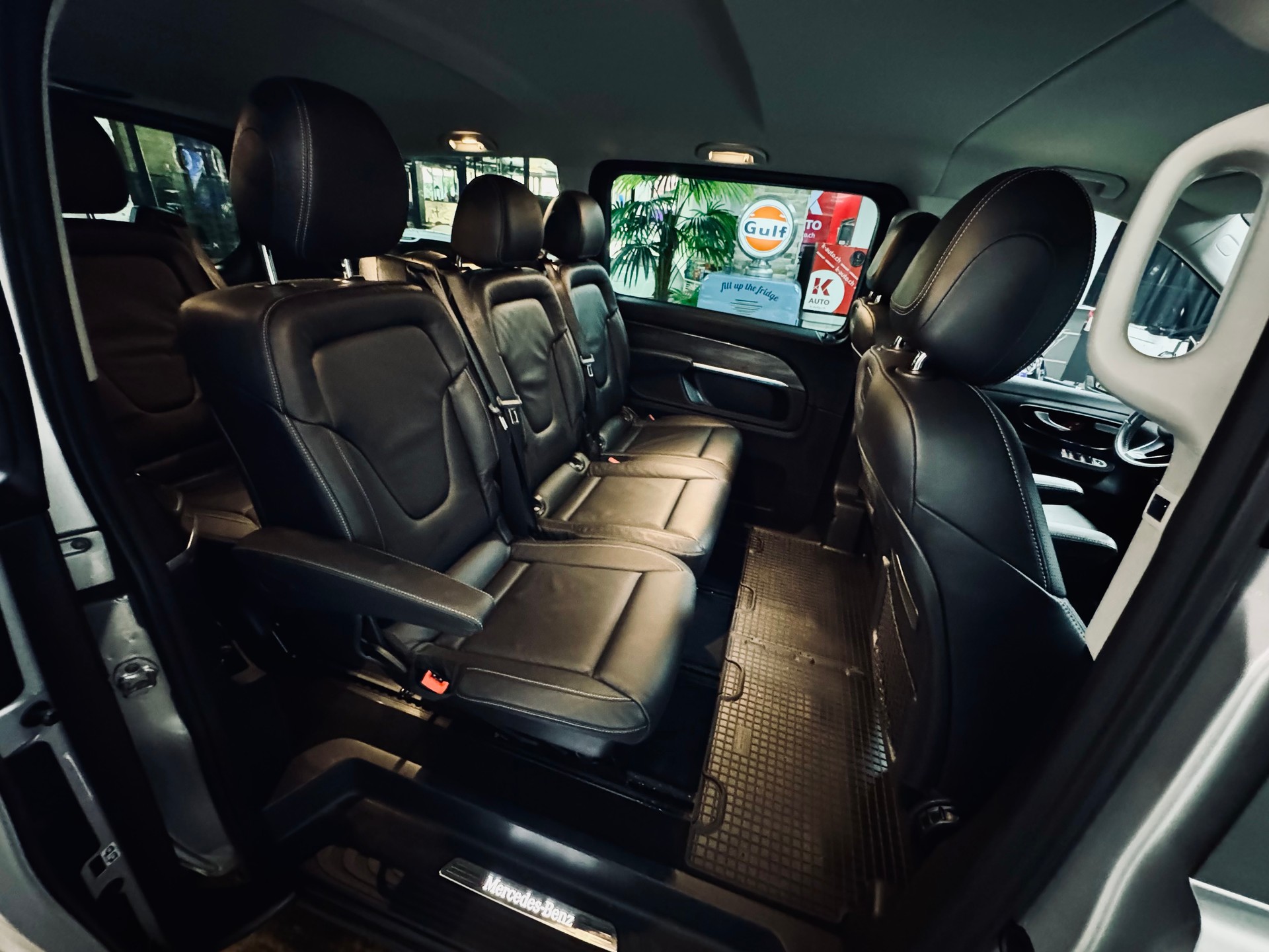 MERCEDES-BENZ V 300 d lang Avantgarde 4Matic 9G-Tronic-image-29
