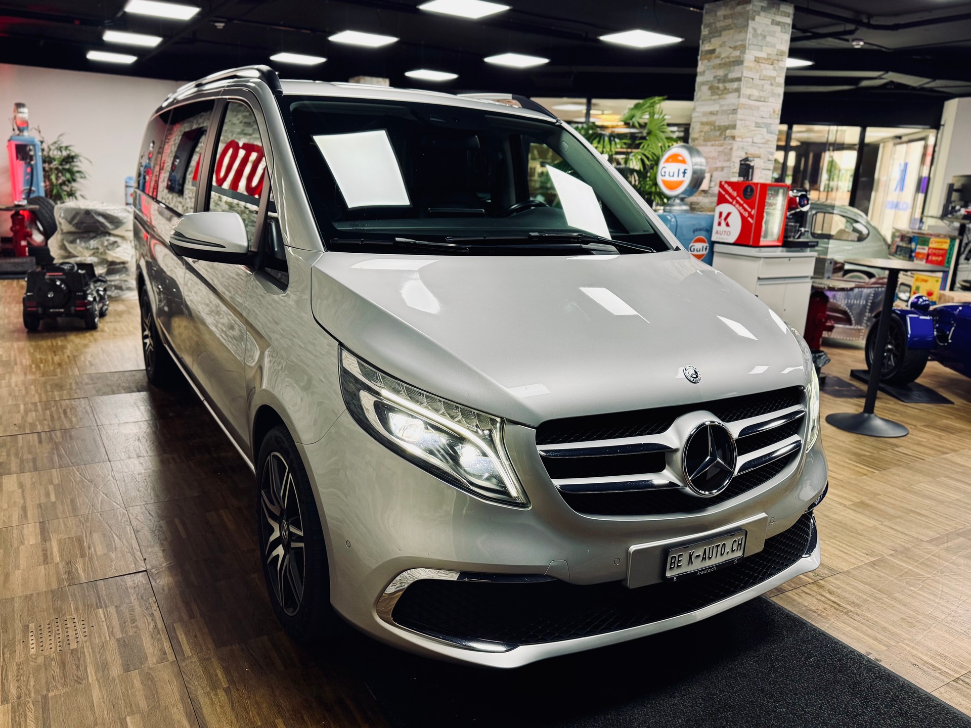 MERCEDES-BENZ V 300 d lang Avantgarde 4Matic 9G-Tronic-image-5