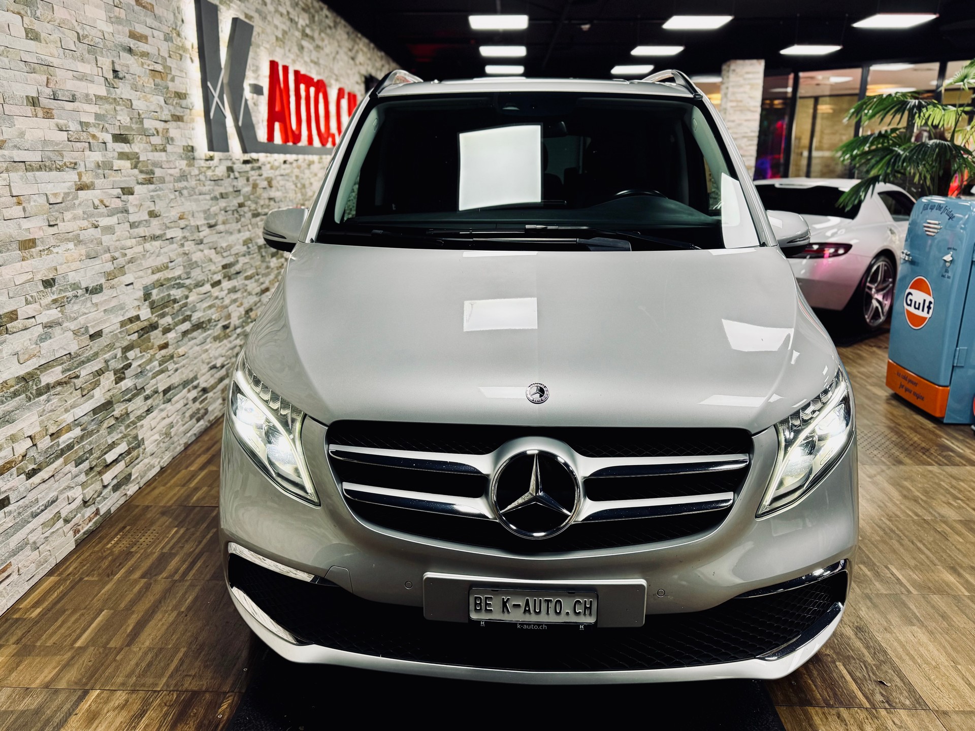 MERCEDES-BENZ V 300 d lang Avantgarde 4Matic 9G-Tronic-image-4