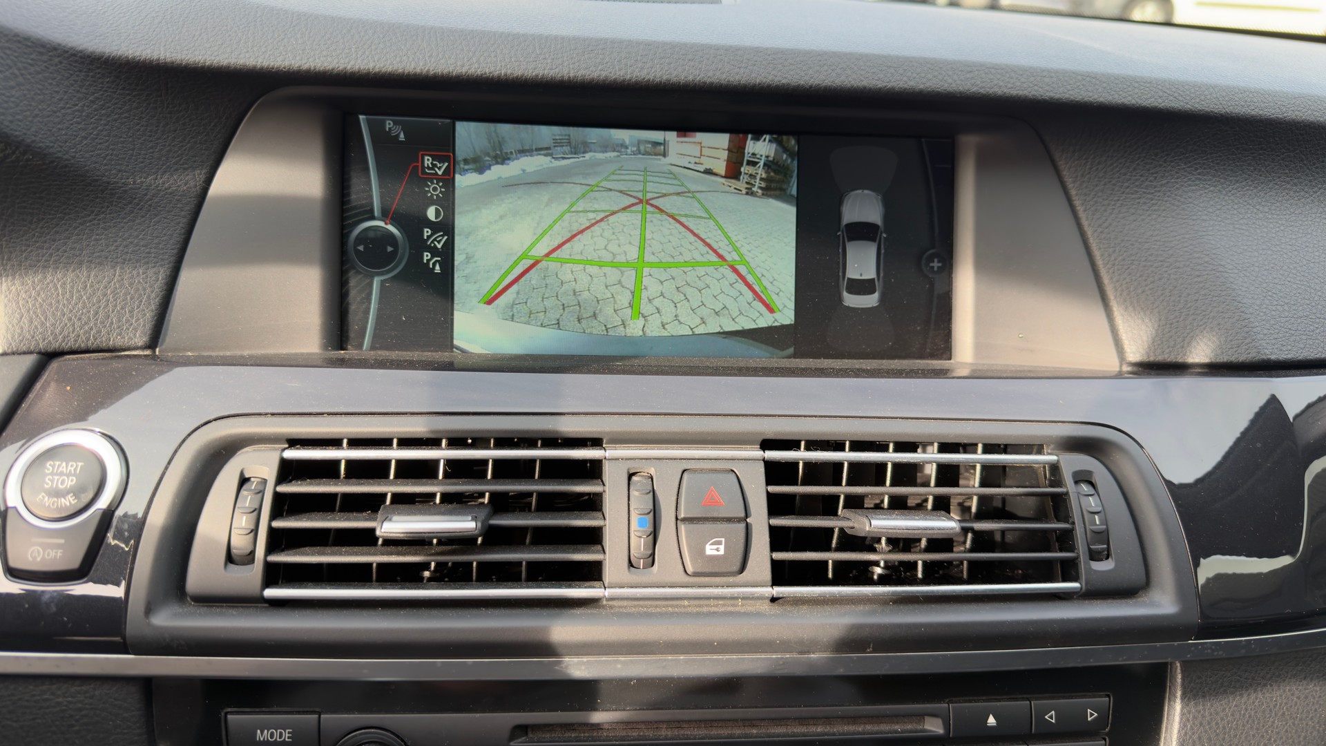 BMW 528i xDrive Steptronic-image-10