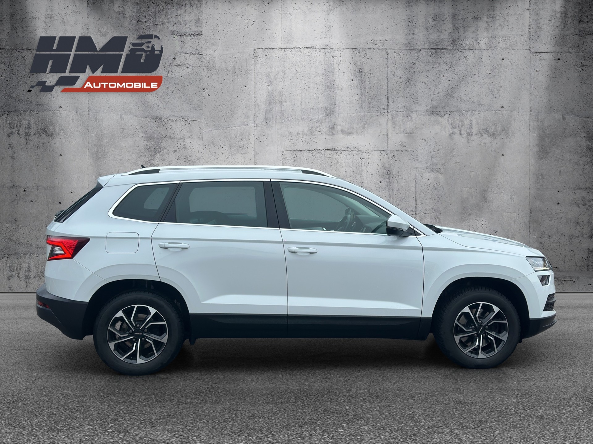 SKODA Karoq 2.0 TDI CR Style 4x4 DSG-image-6