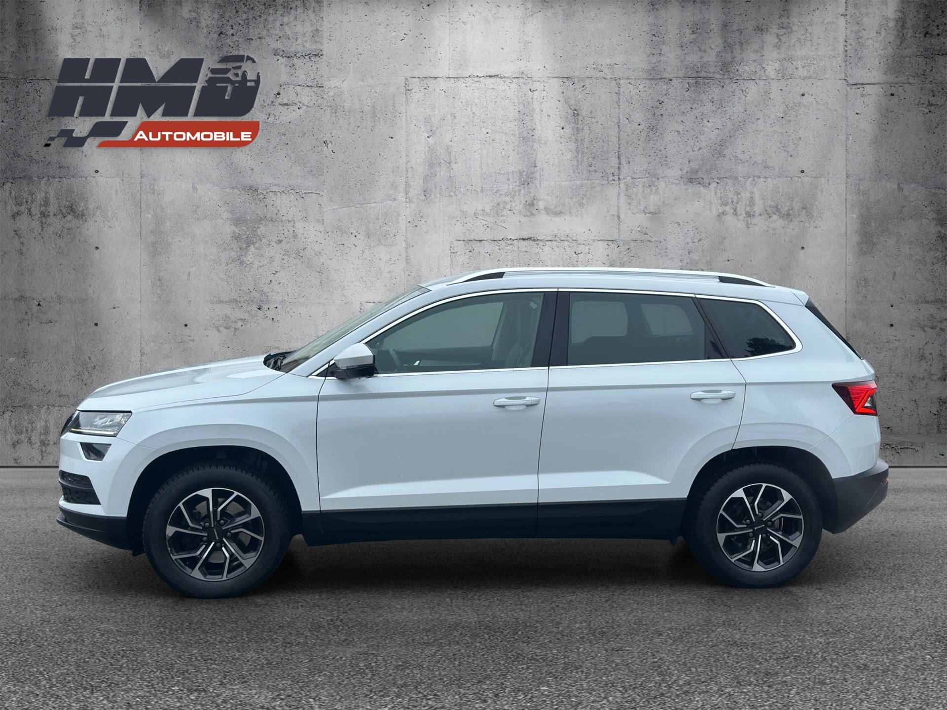 SKODA Karoq 2.0 TDI CR Style 4x4 DSG-image-2