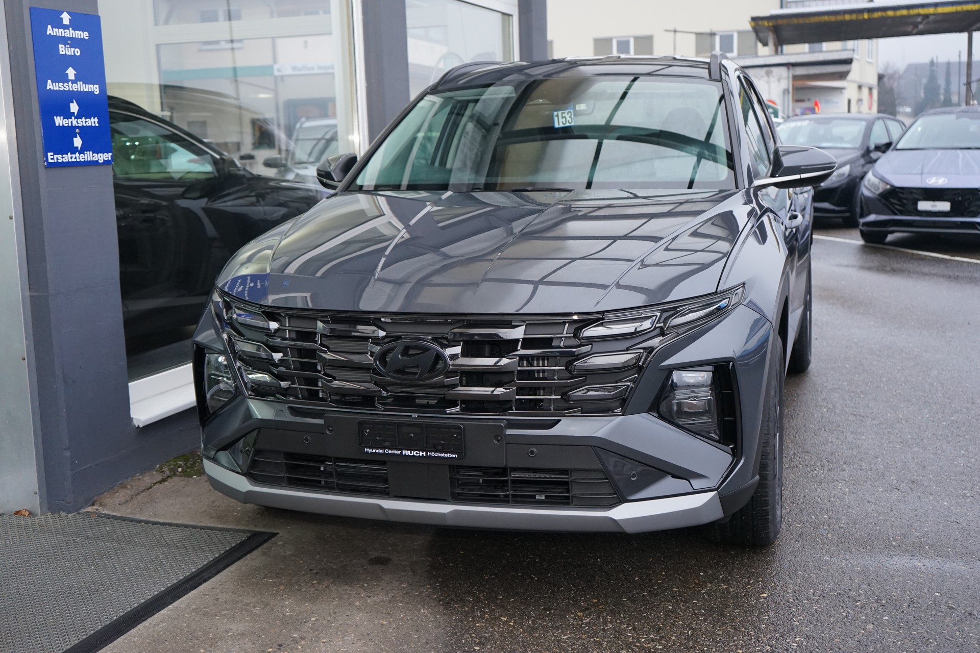 HYUNDAI Tucson 1.6 TGDI HEV Amplia 4WD-showroom-element-1