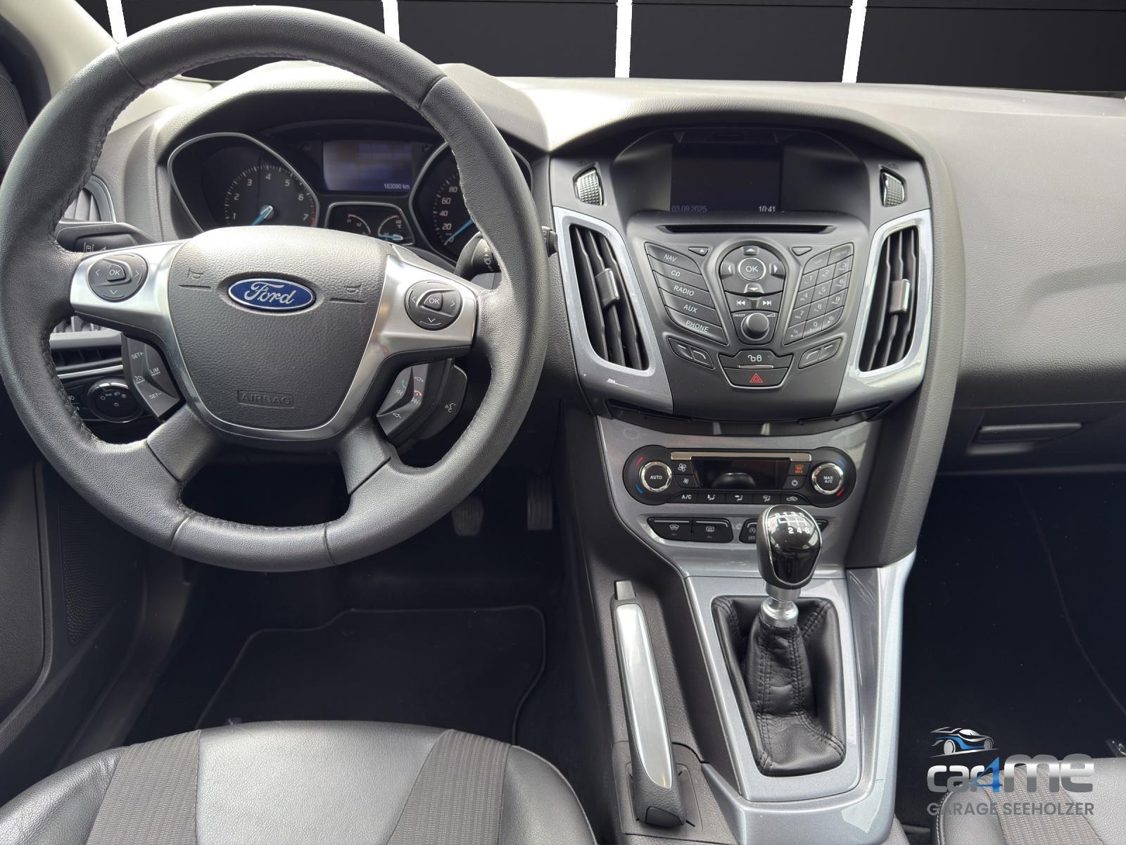 FORD Focus 1.6i EcoB SCTi 182 Titanium-image-13