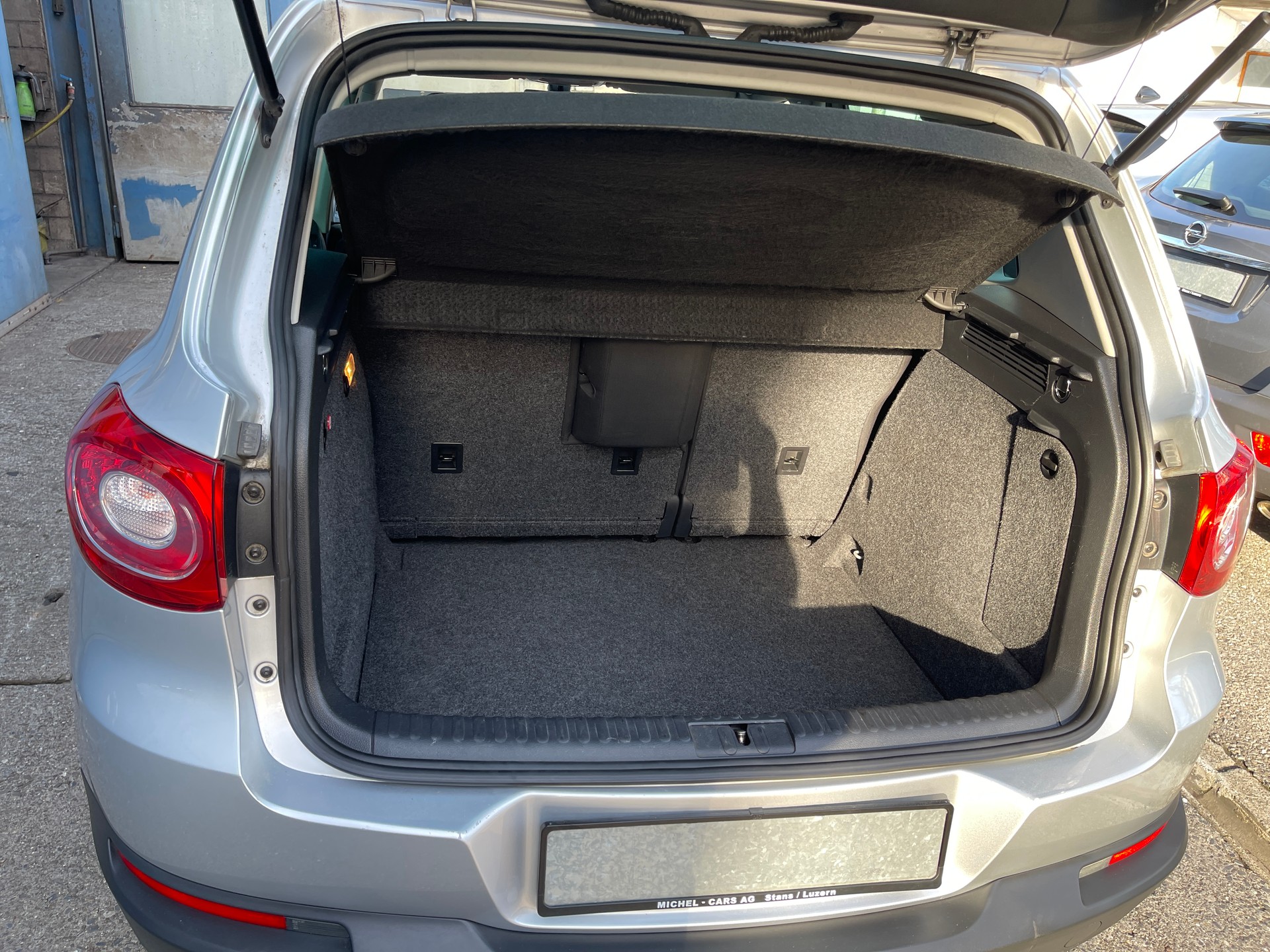 VW Tiguan 1.4 TSI Sport&Style-image-10