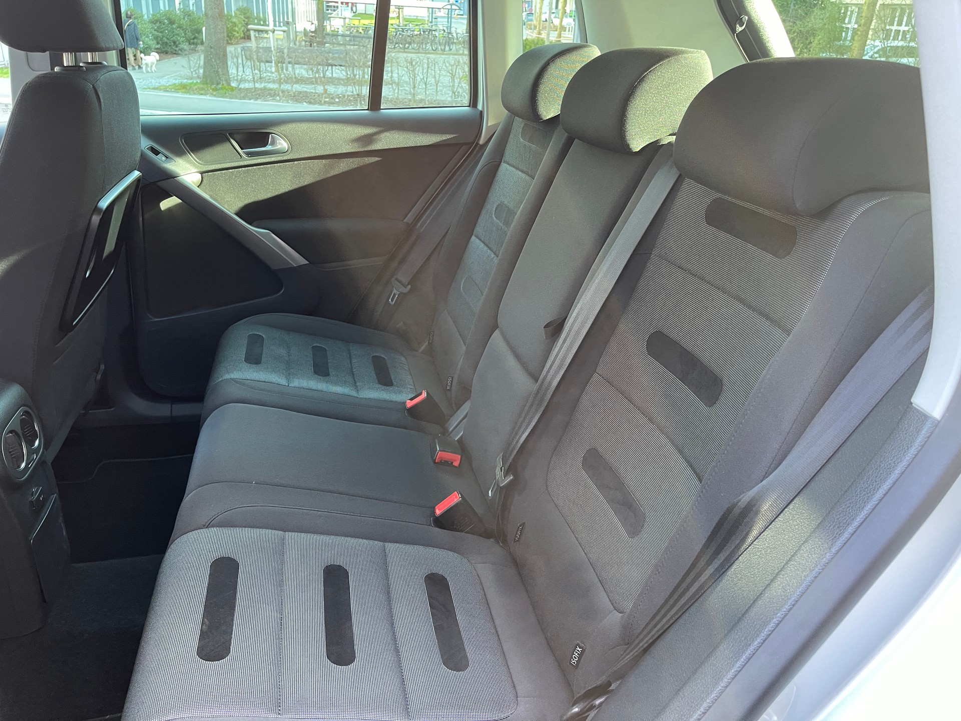 VW Tiguan 1.4 TSI Sport&Style-image-9