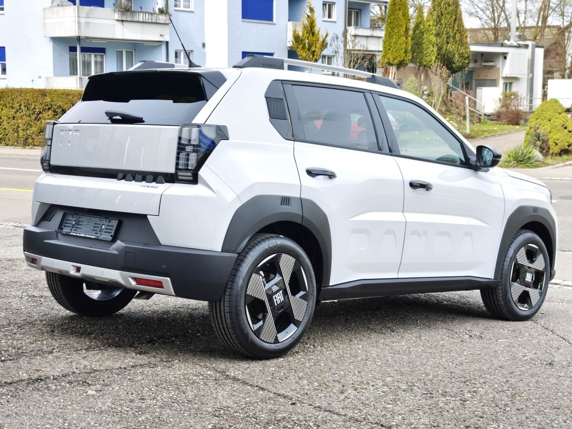 FIAT Grande Panda 1.2 Hybrid La Prima * Winterpaket-image-3