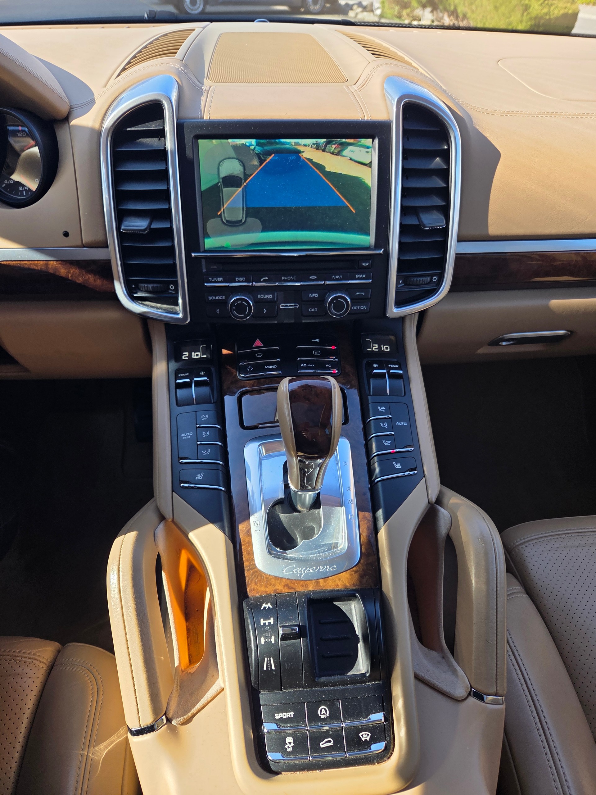PORSCHE Cayenne Diesel-image-15