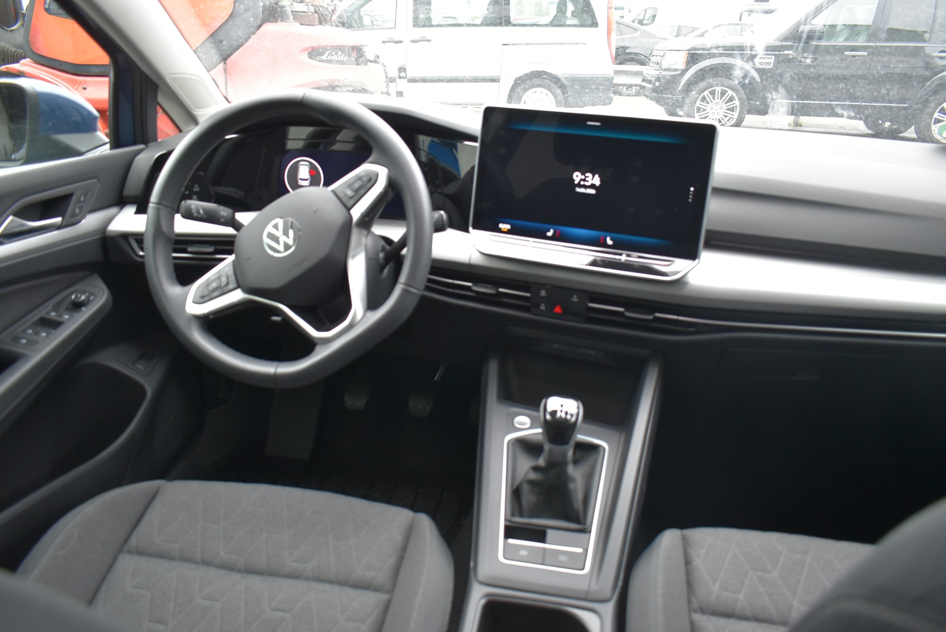 VW Golf Variant 2.0 TDI Life-image-6