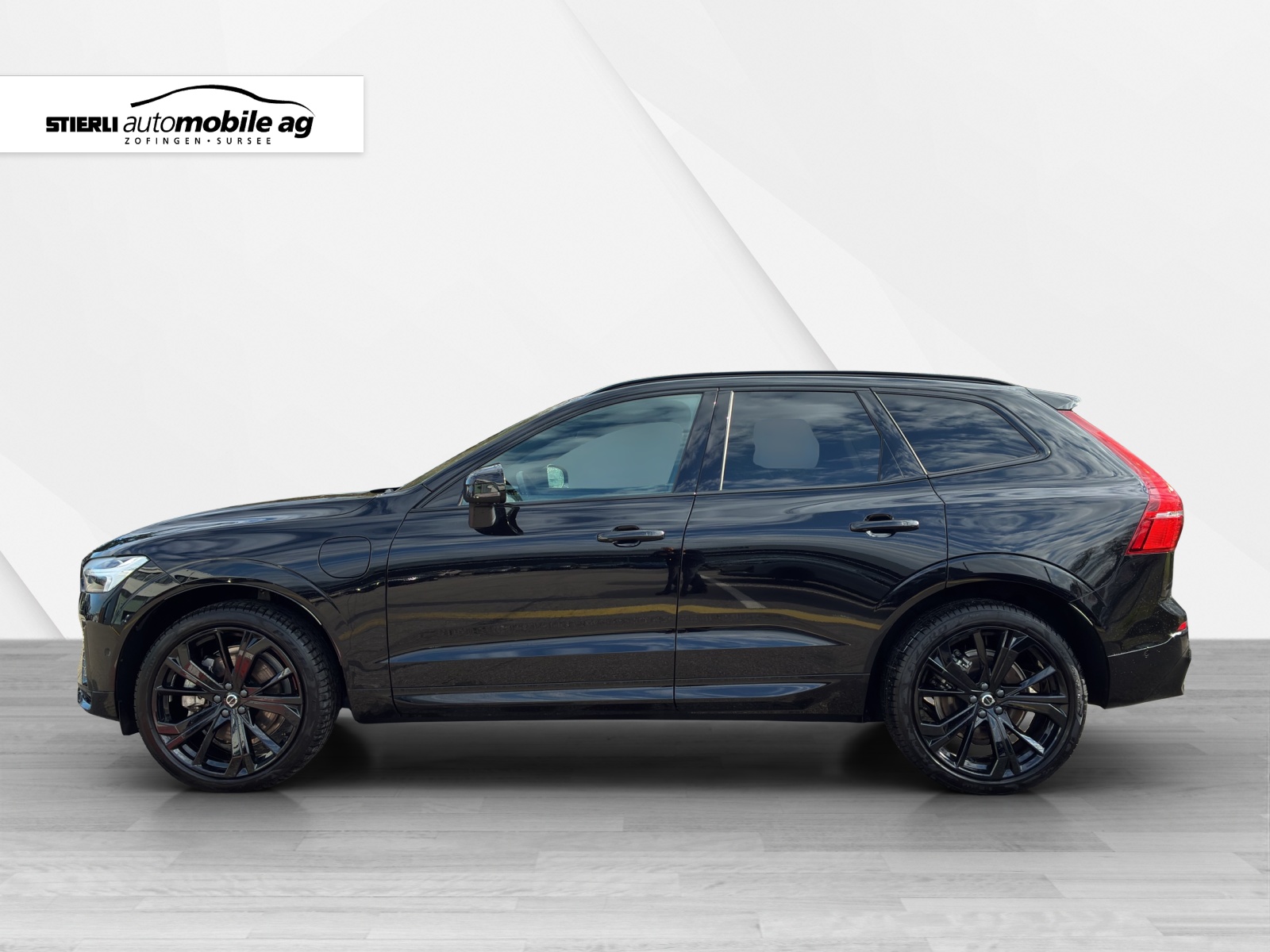 VOLVO XC60 2.0 T8 TE XCENTRIC Black Edition eAWD-image-6