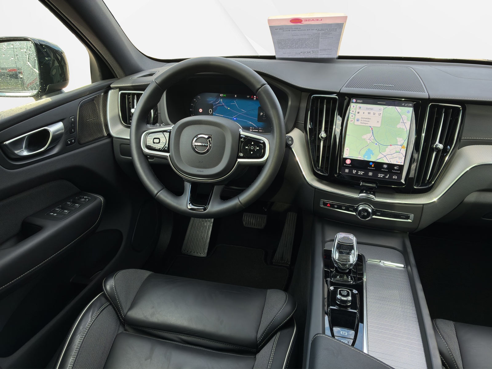 VOLVO XC60 2.0 T8 TE XCENTRIC Black Edition eAWD-image-10