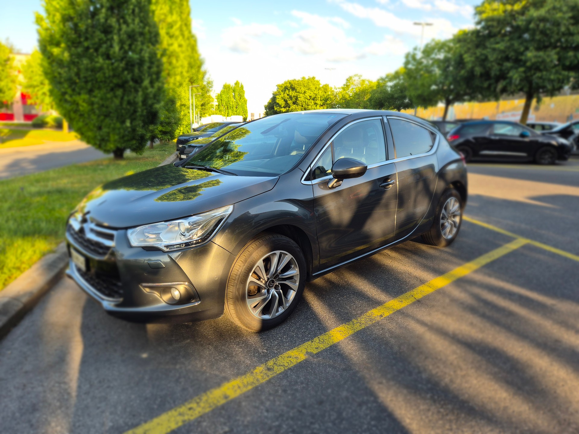 DS AUTOMOBILES DS4 1.6 e-HDi So Chic EGS-image-0
