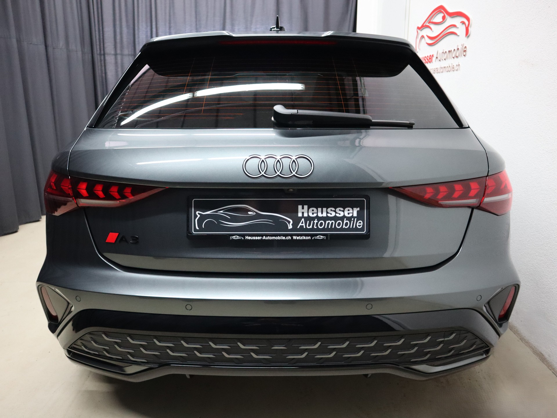 AUDI A3 Sportback 35 TFSI S Line S-tronic - Panorama - Matrix LED - Sportsitze - SONOS - Kamera - 150 PS-image-5