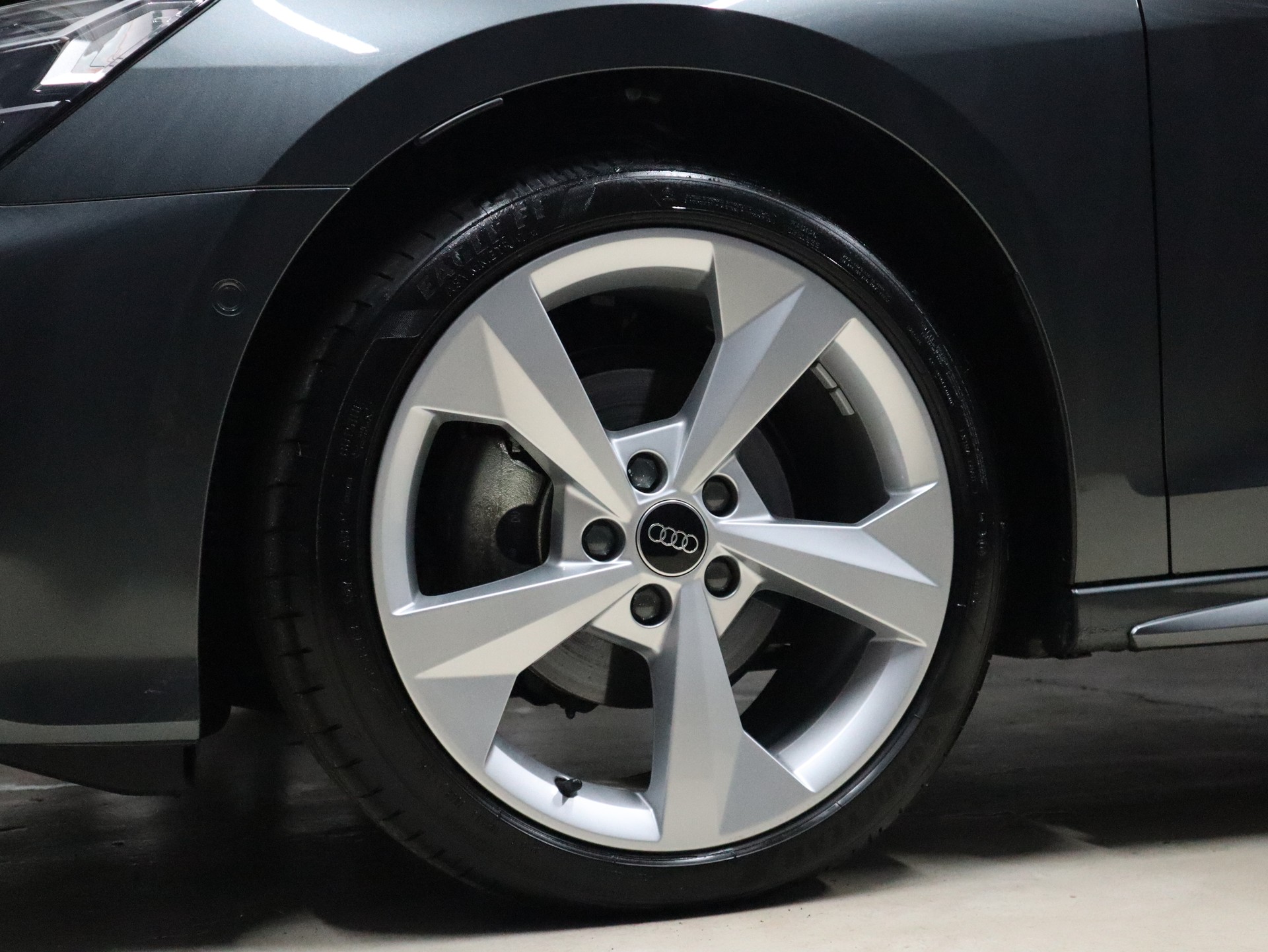 AUDI A3 Sportback 35 TFSI S Line S-tronic - Panorama - Matrix LED - Sportsitze - SONOS - Kamera - 150 PS-image-7