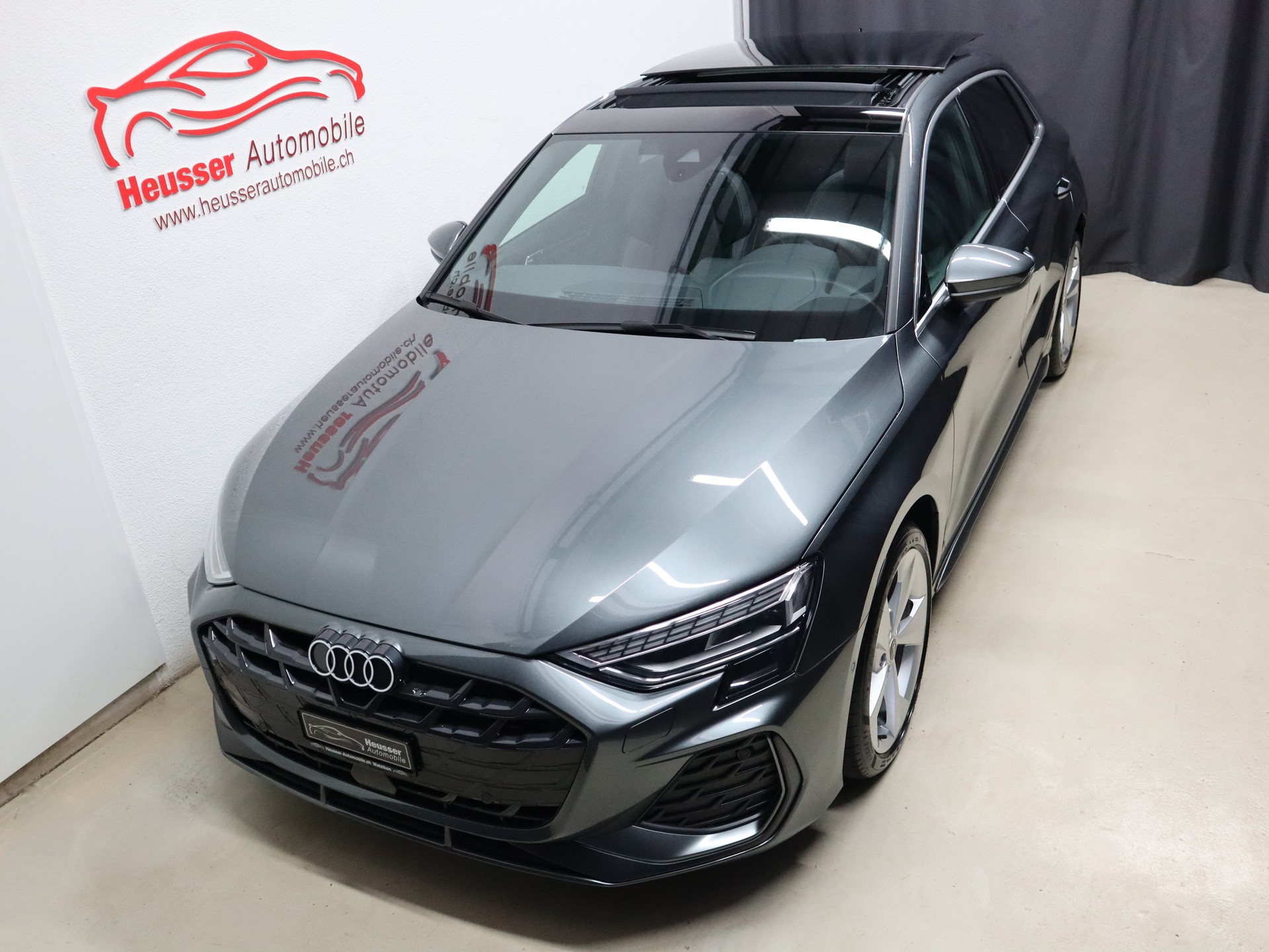 AUDI A3 Sportback 35 TFSI S Line S-tronic - Panorama - Matrix LED - Sportsitze - SONOS - Kamera - 150 PS-image-2