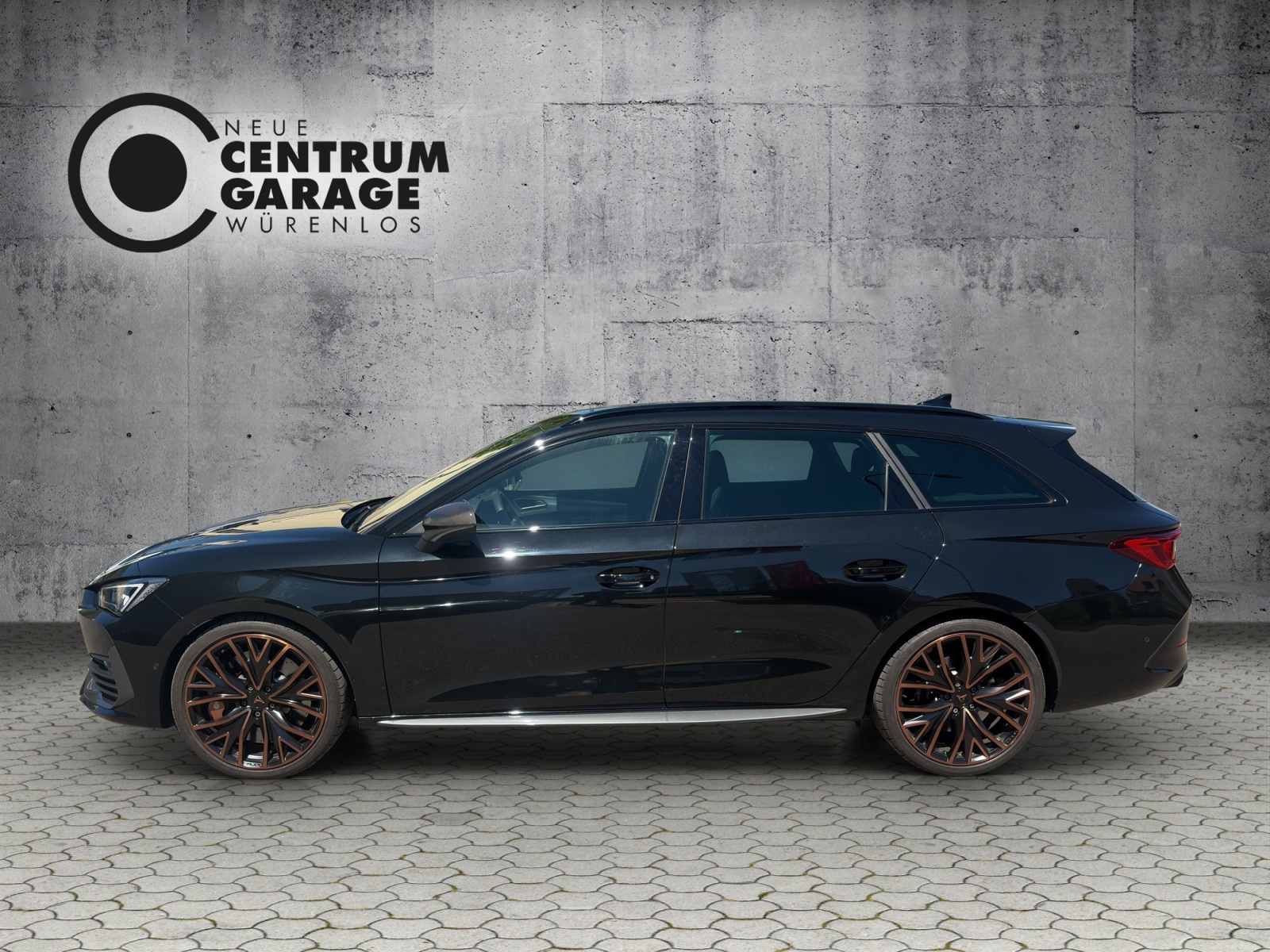 CUPRA LEON ST 2.0 TSI VZ CUP DSG 4Drive-image-5