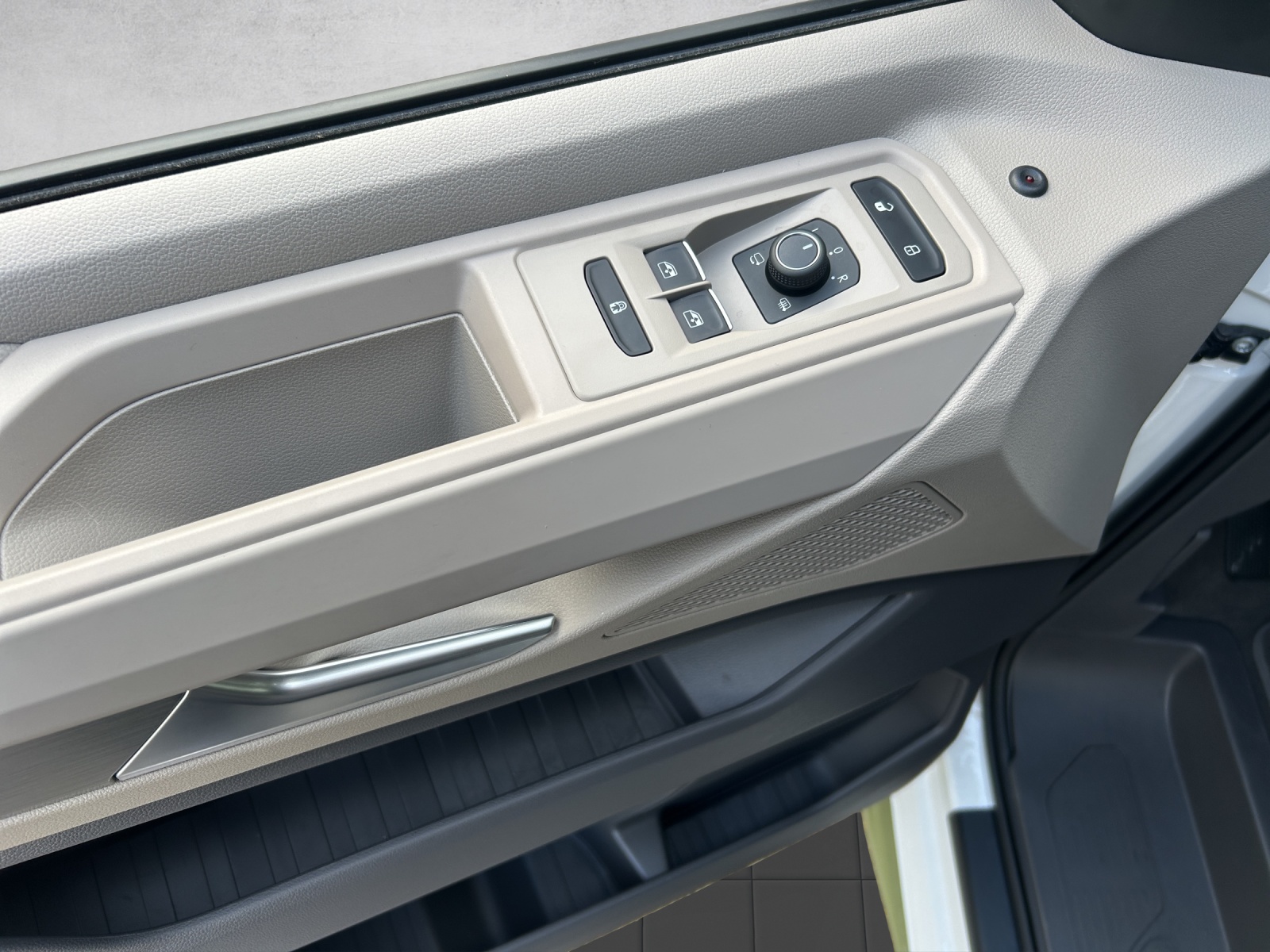 VW California 2.0 TDI Ocean-image-16