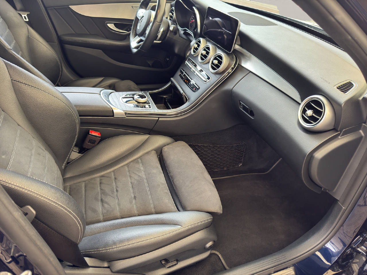 MERCEDES-BENZ C 200 AMG Line Kombi 184PS-image-10