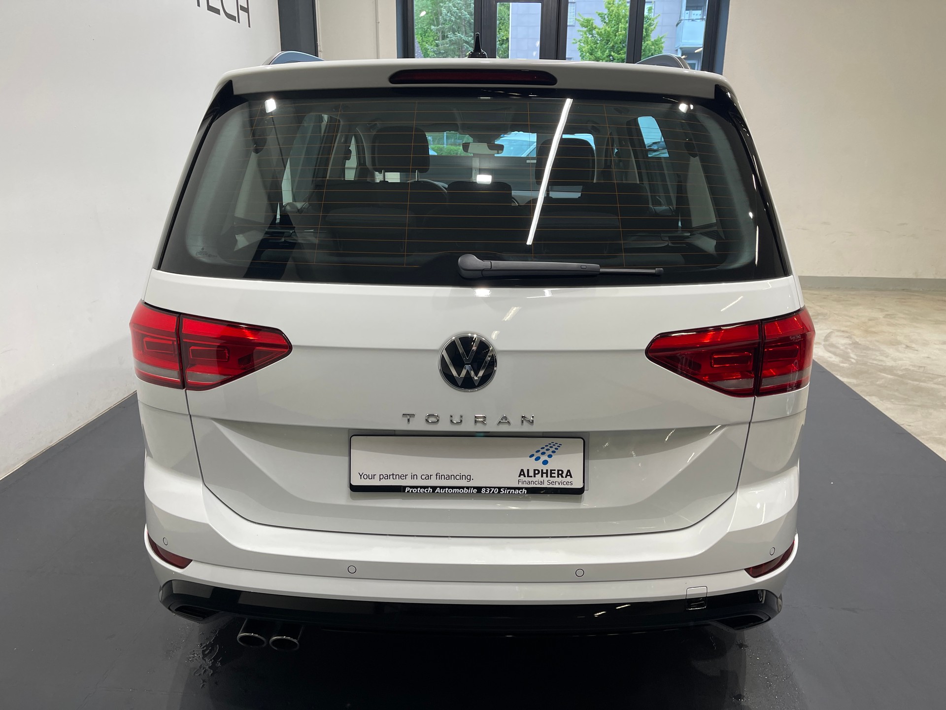 VW Touran 2.0 TDI BlueMotion Technology Highline DSG * R-LINE*7 PLATZ*-image-6