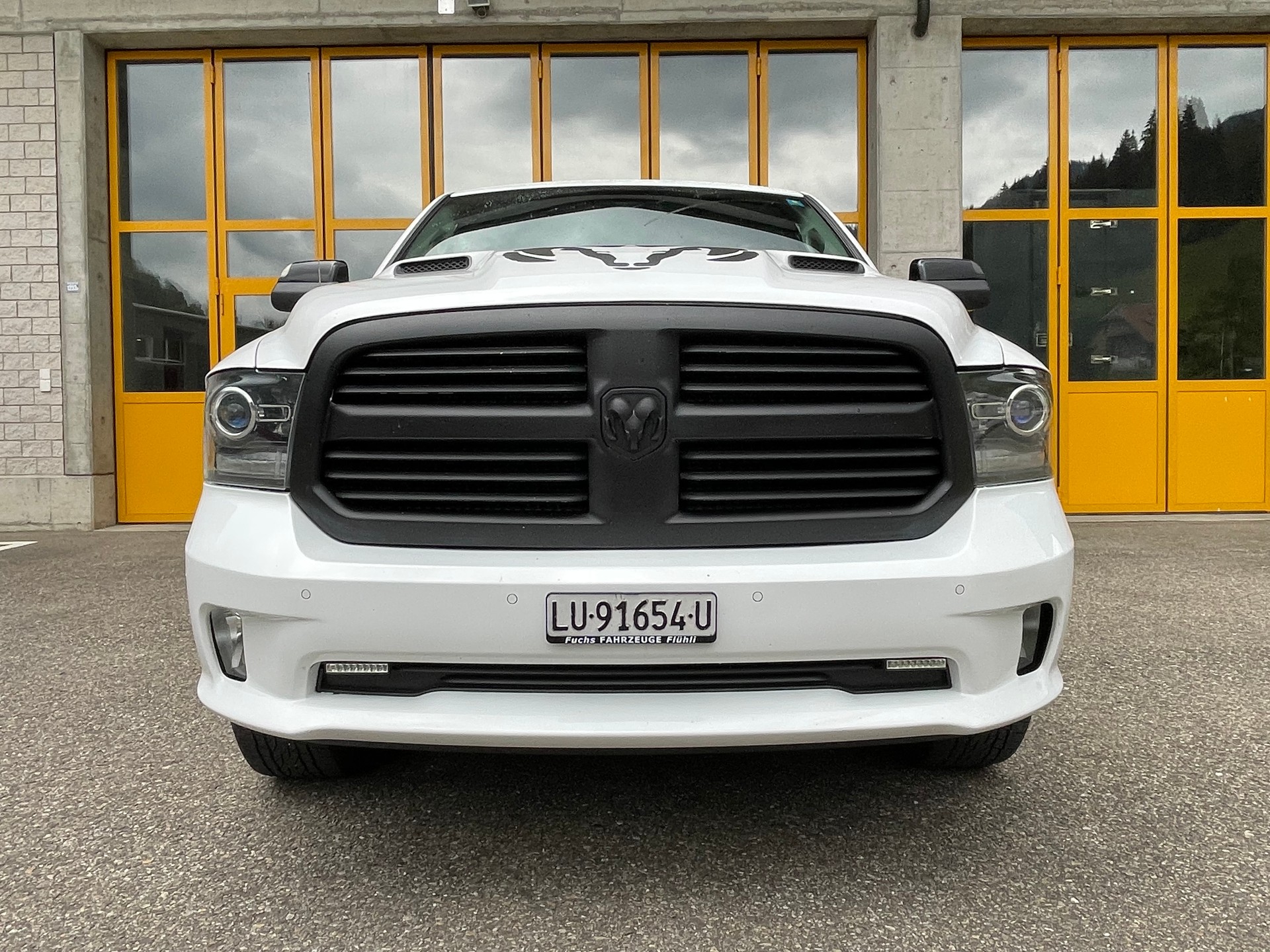 DODGE 1500 5.7 V8 Hemi-image-10