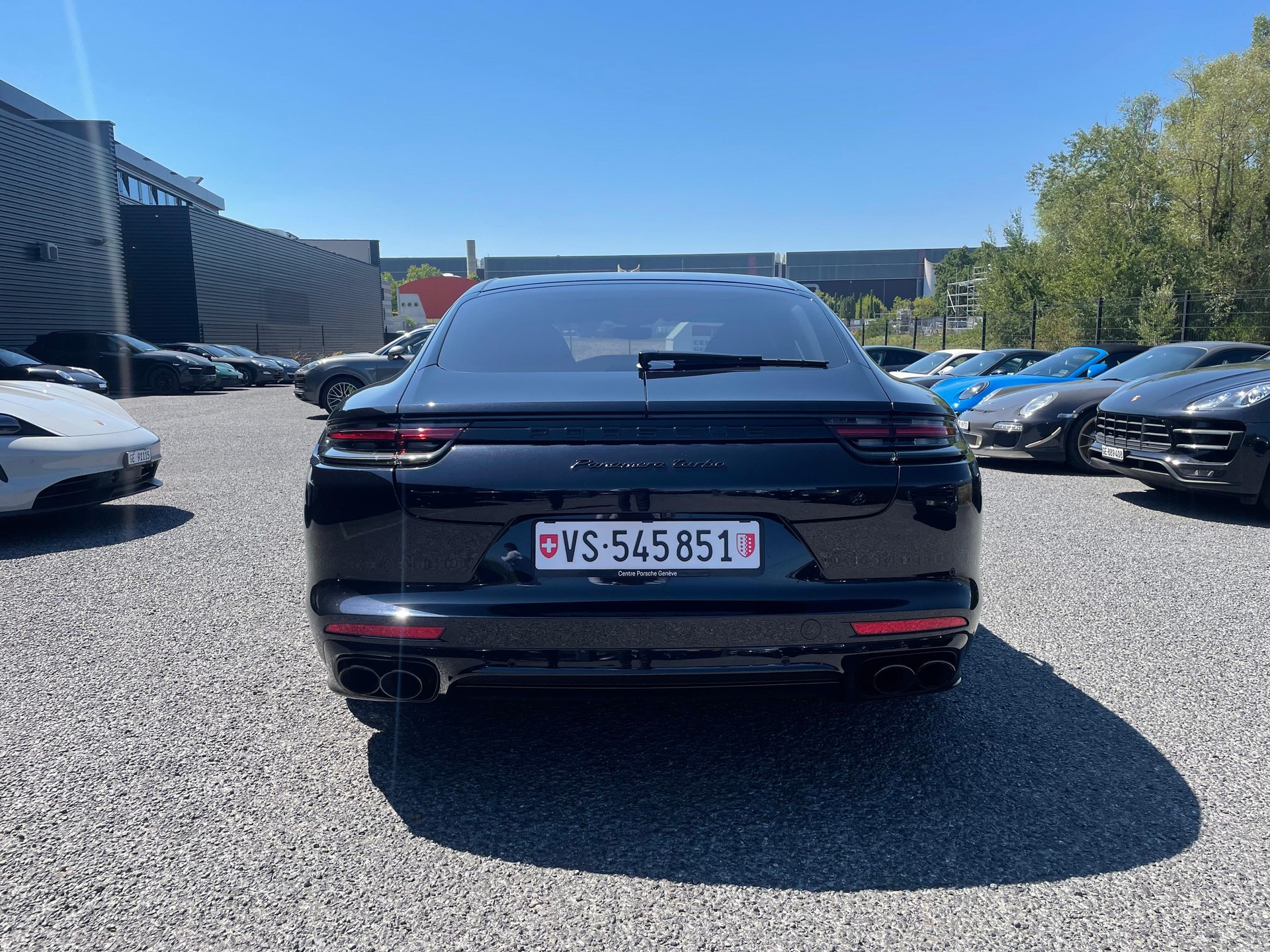 PORSCHE 4.0 V8 Turbo-image-2