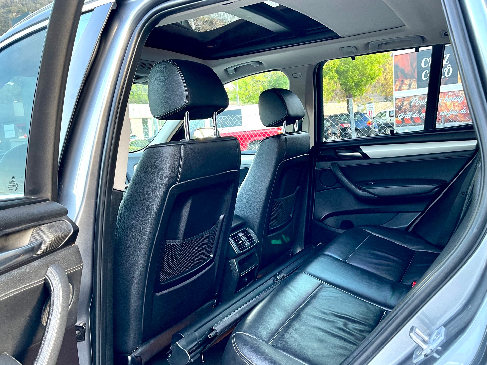 BMW X3 xDrive 35i Steptronic-image-18