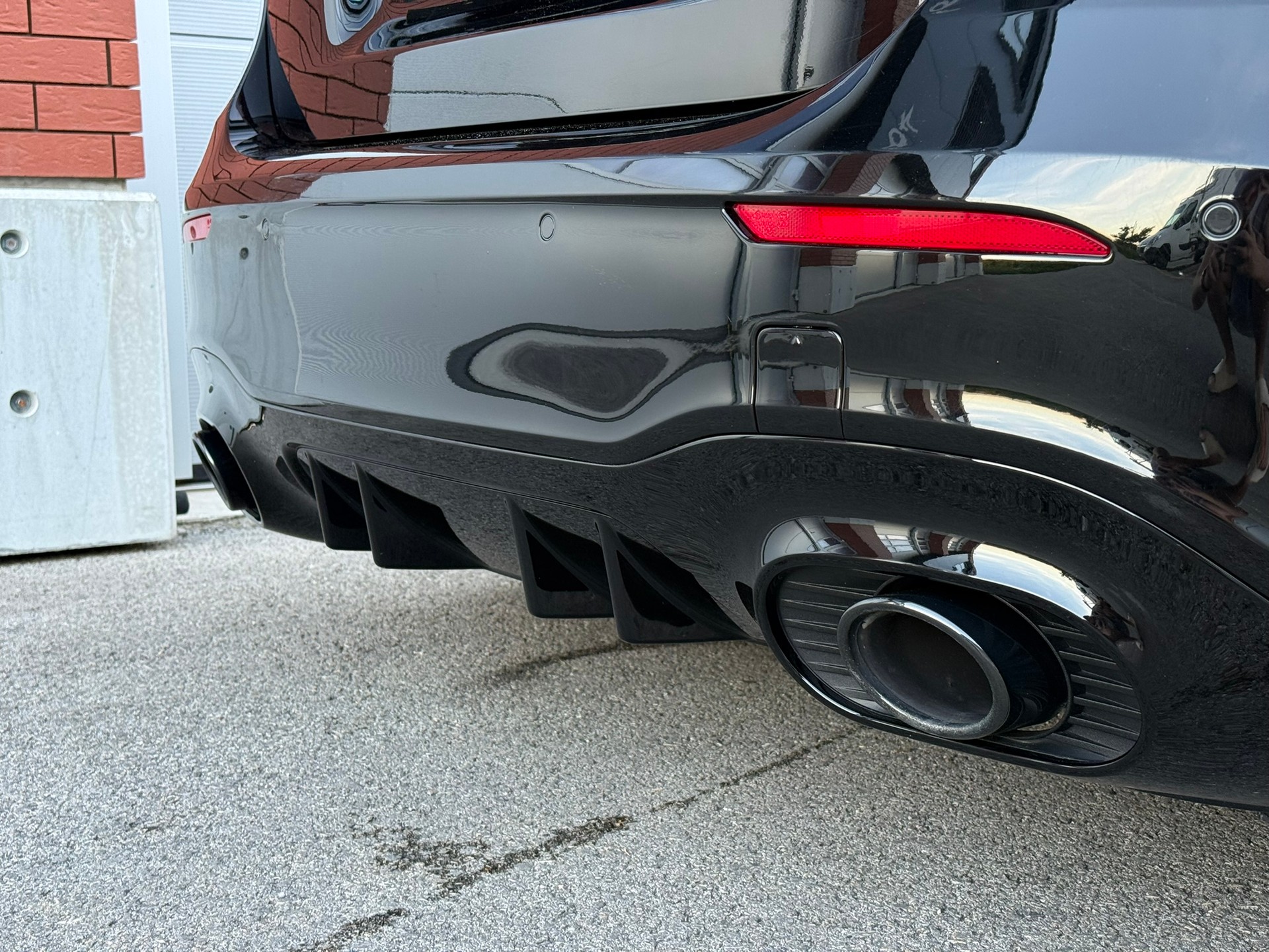 MERCEDES-BENZ A 35 AMG 4Matic Speedshift-image-13