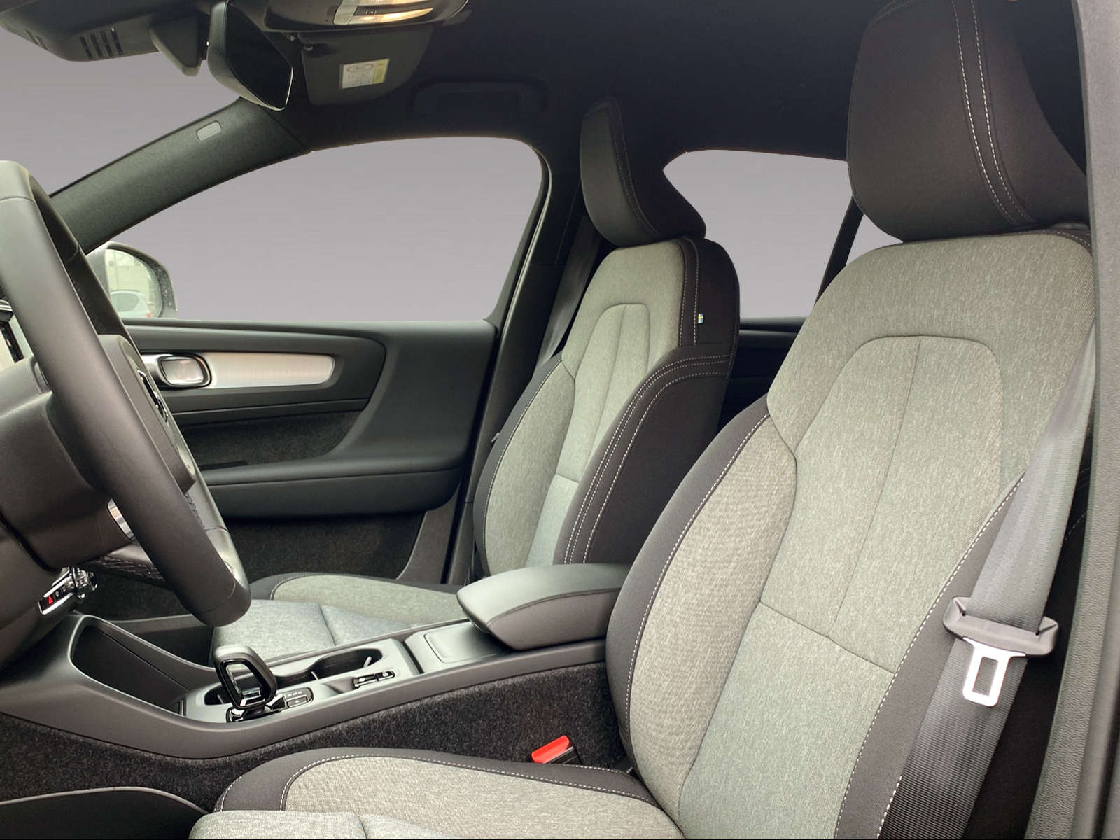 VOLVO XC40 2.0 B3 MH XCITE-image-7