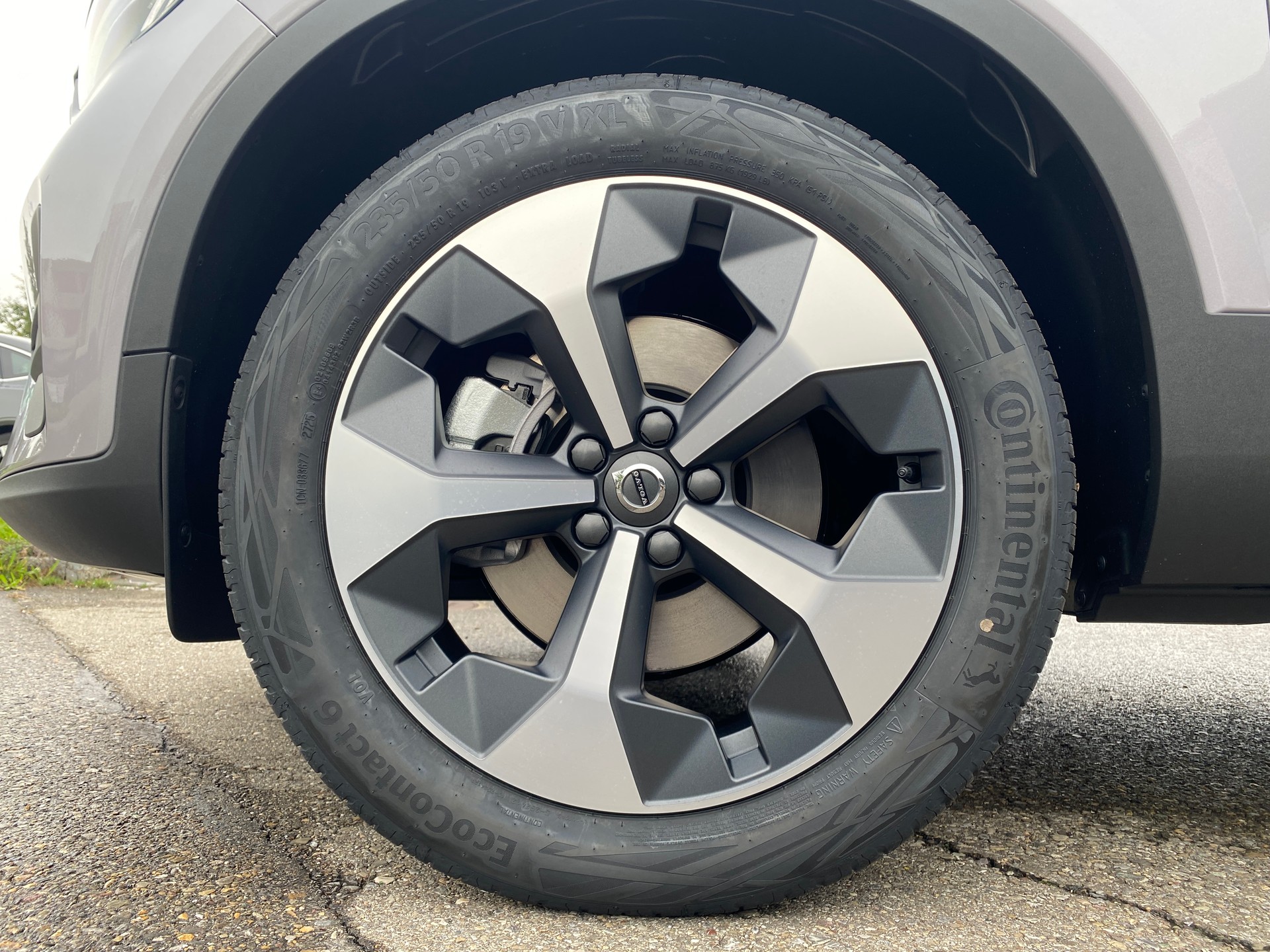 VOLVO XC40 2.0 B3 MH XCITE-image-15