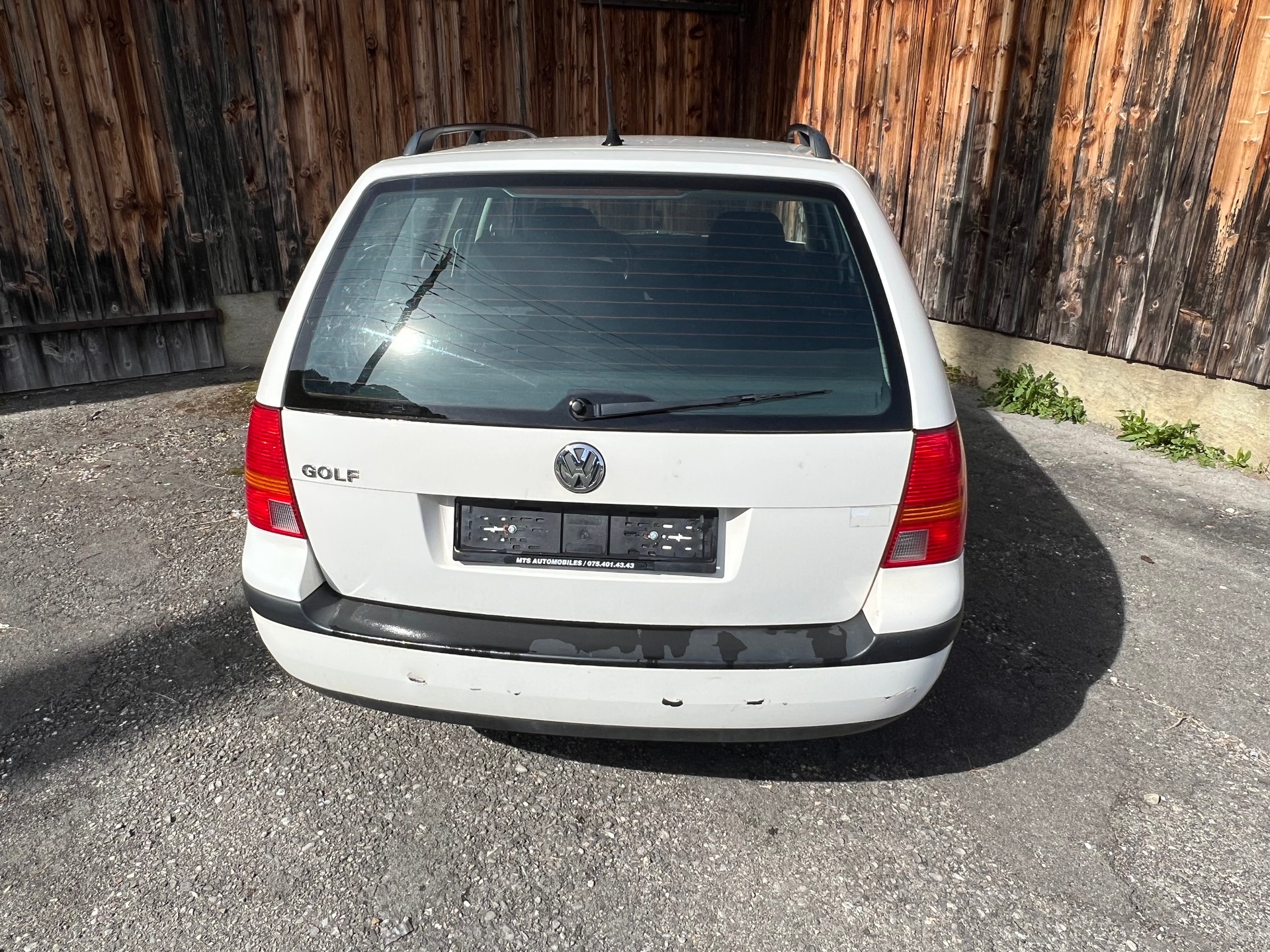 VW Golf Variant 1.6-image-3